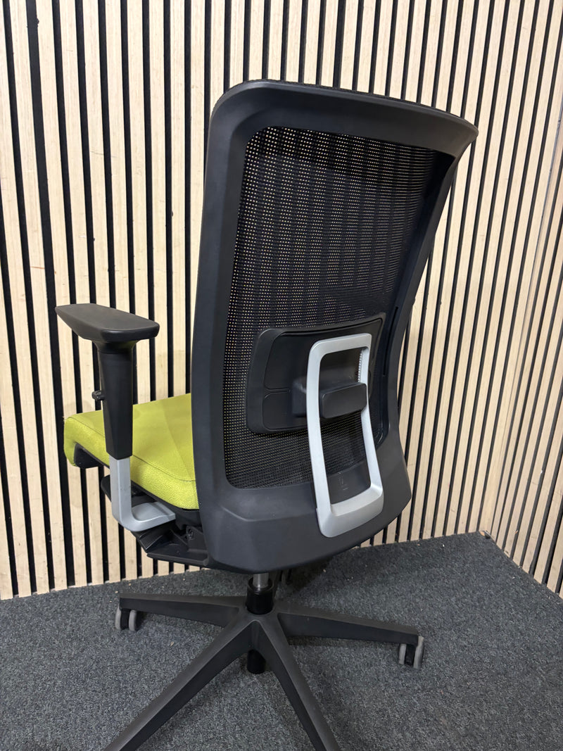 Actiu STAY multifunction swivel office chair with black mesh back and olive green seat fabric with height adjustable arms