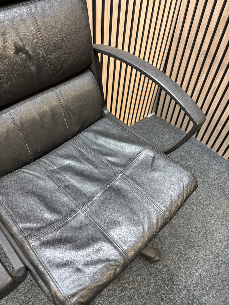 Black leatherette swivel chair with fixed arms