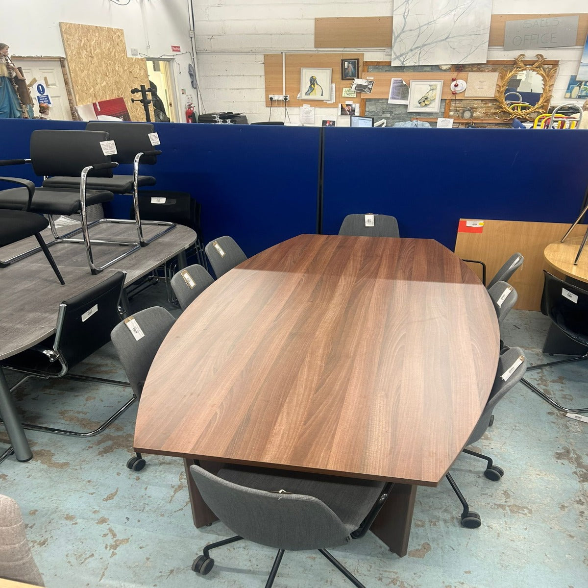 Boardroom walnut - econ