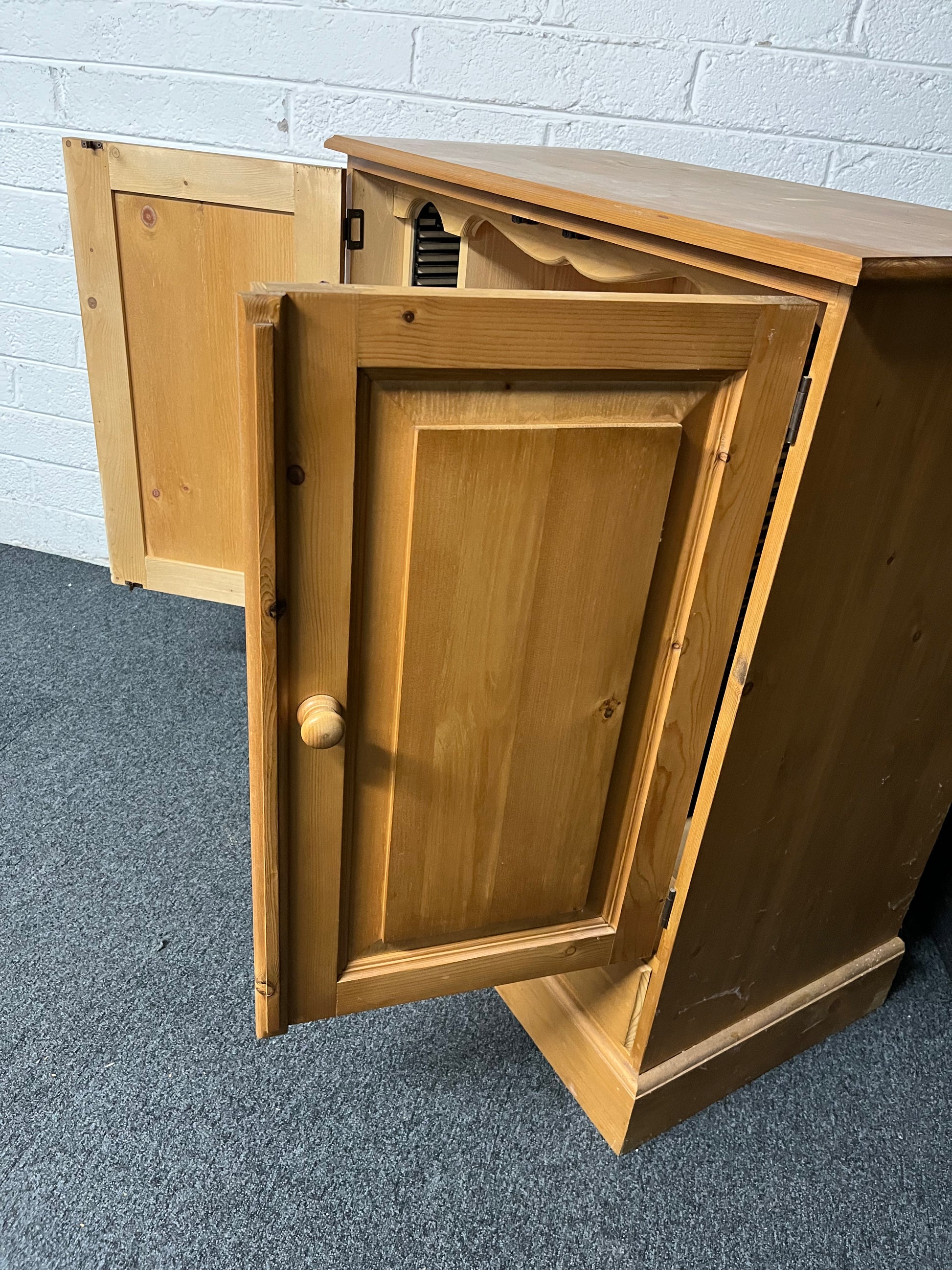 Solid pine 2+2 storage unit  3125