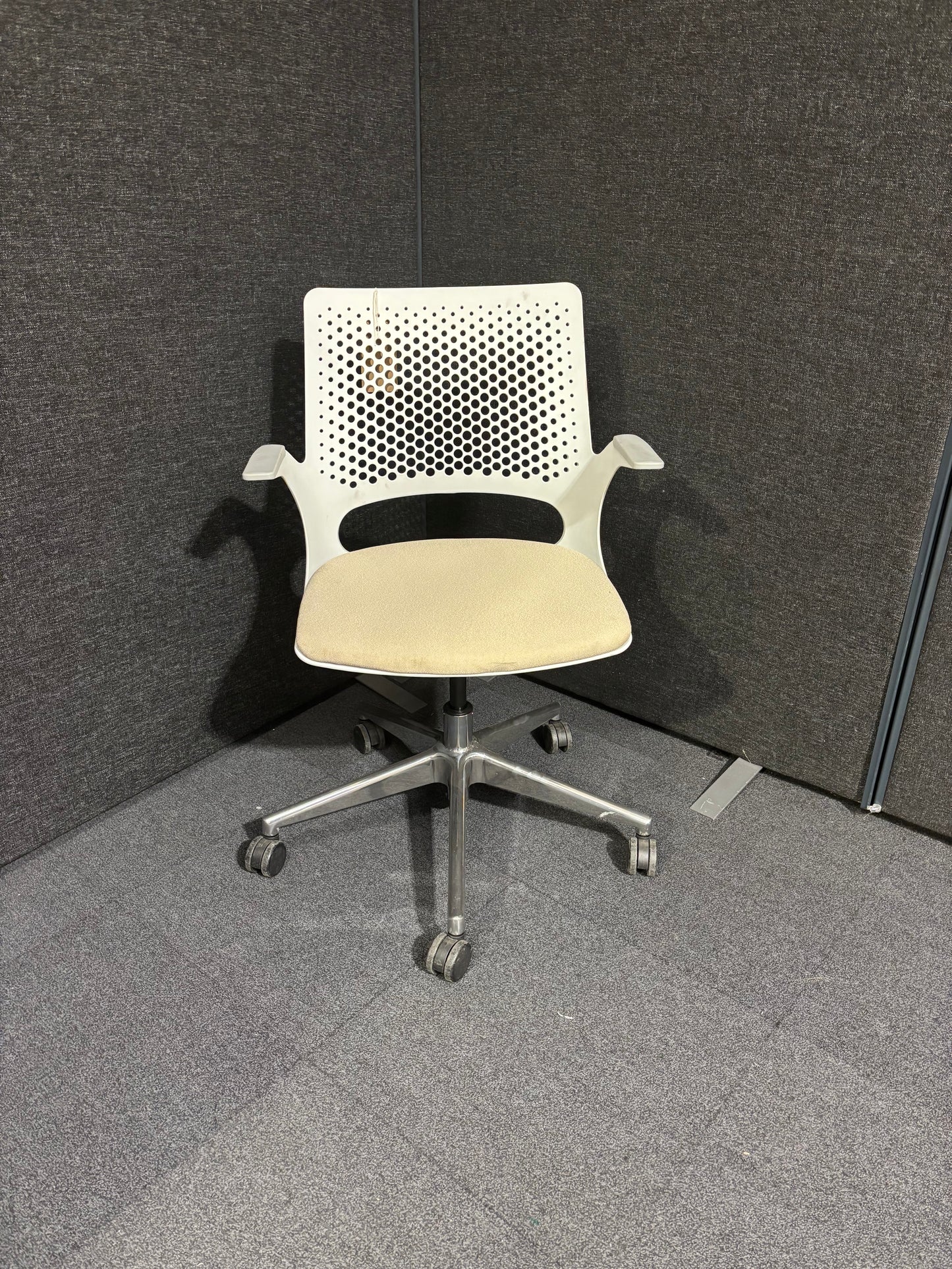 Solus perforated  LIGHT grey back swivel chair with fabric seat, height adjustable seat, polished metal base