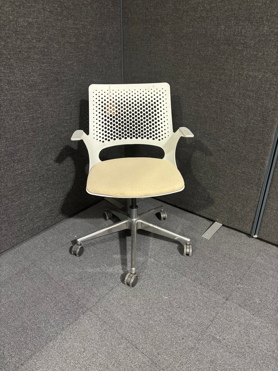 Solus perforated  LIGHT grey back swivel chair with fabric seat, height adjustable seat, polished metal base