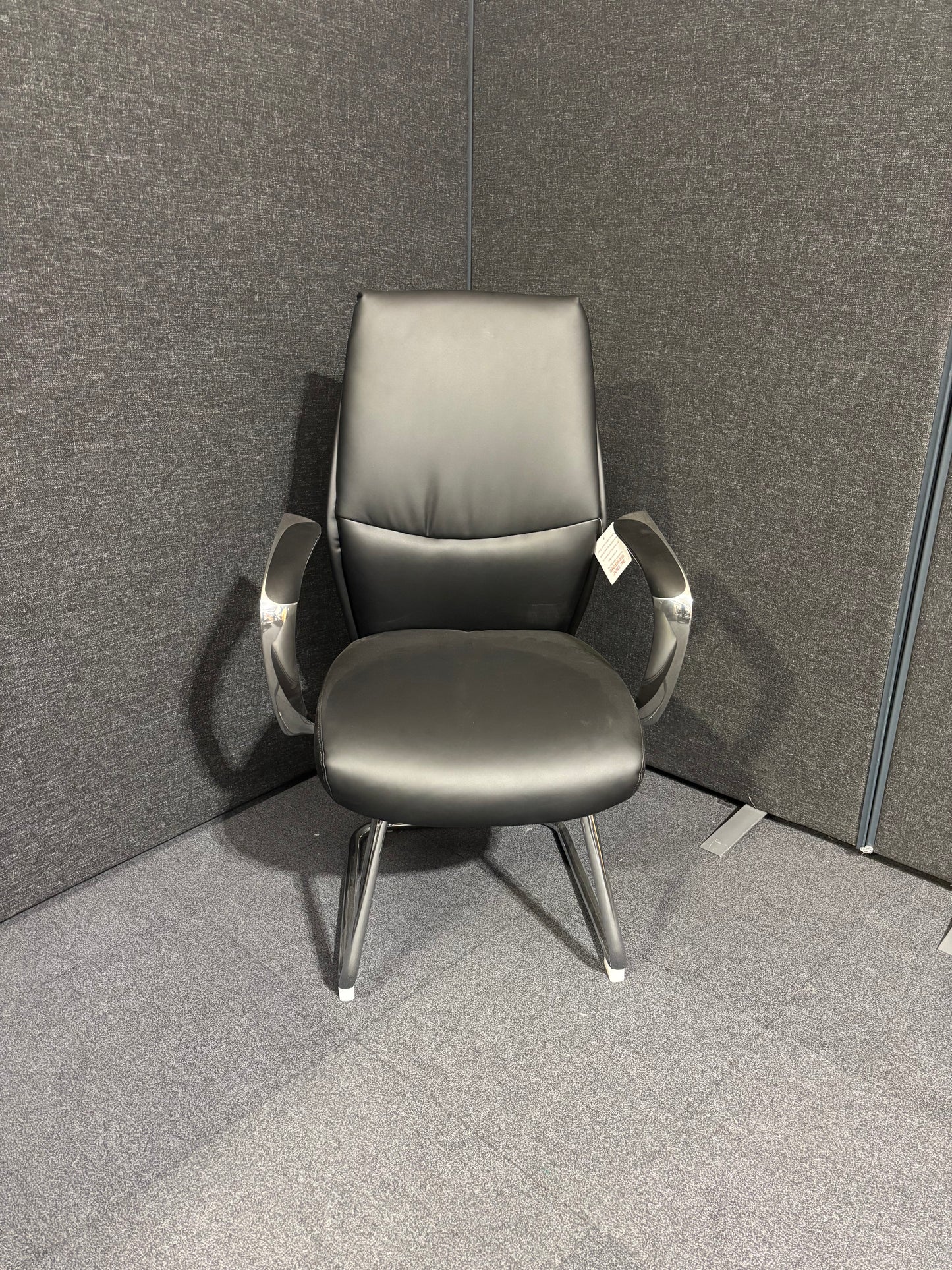 NEW limoges Executive Medium back chair with chrome
cantilever base Black