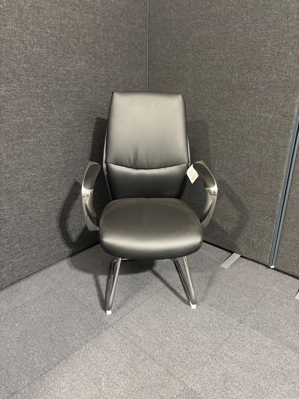 NEW limoges Executive Medium back chair with chrome
cantilever base Black