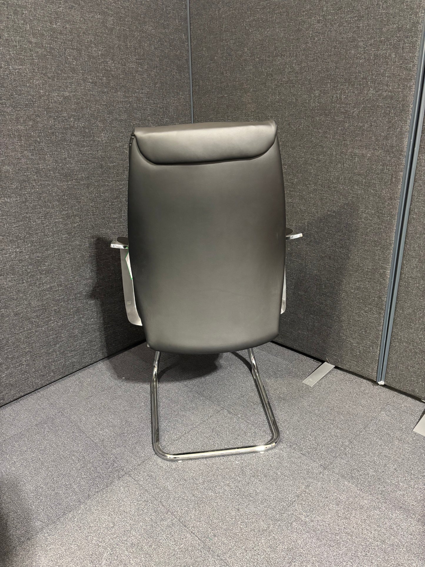 NEW limoges Executive Medium back chair with chrome
cantilever base Black