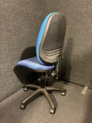 Switch Secondhand blue fabric vantage swivel chair- no arms 2 image