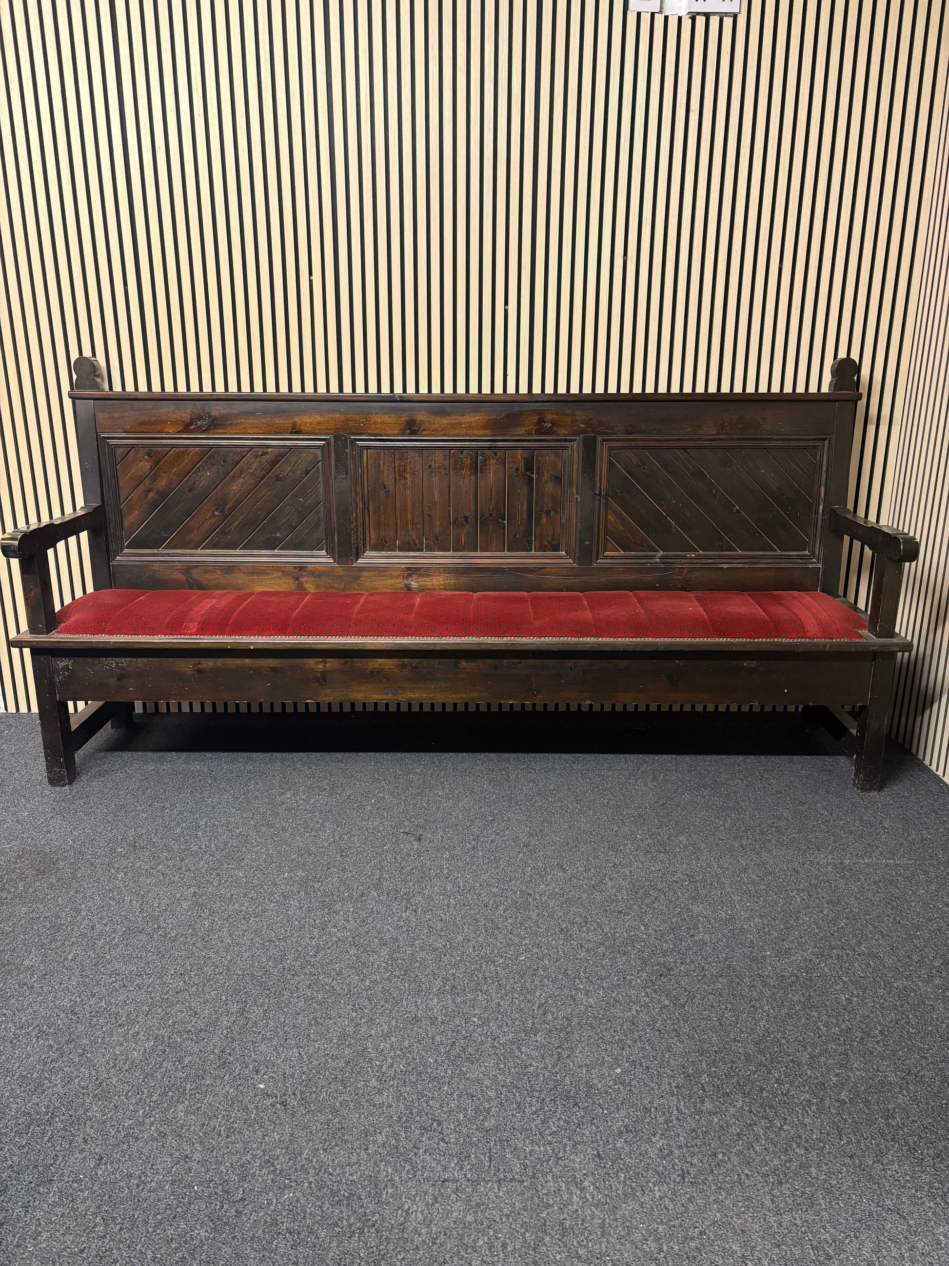 Solid mahogany framed red mixed fabric seat large pub bench (H 120 x W 180 x D 66 cm) 2325