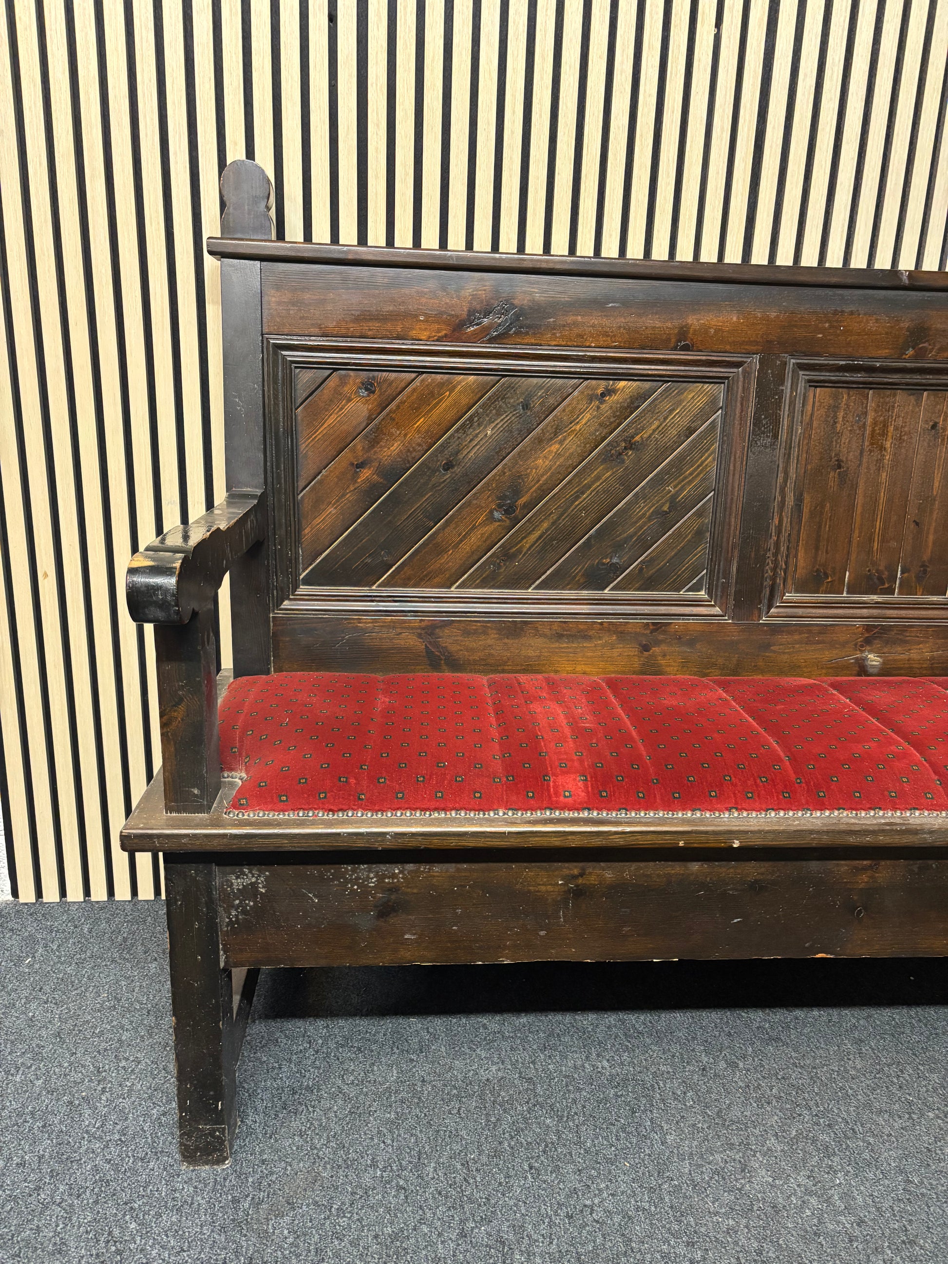 Solid mahogany framed red mixed fabric seat large pub bench (H 120 x W 180 x D 66 cm) 2325