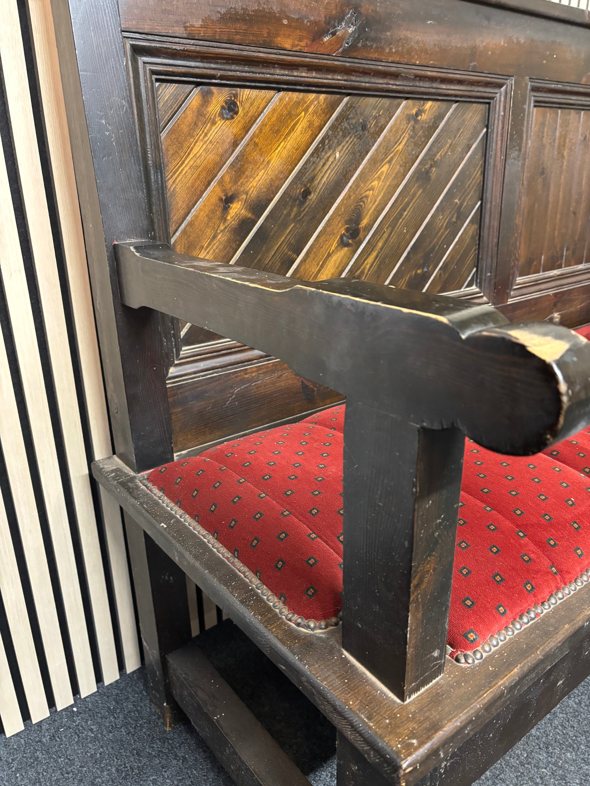 Solid mahogany framed red mixed fabric seat large pub bench (H 120 x W 180 x D 66 cm) 2325