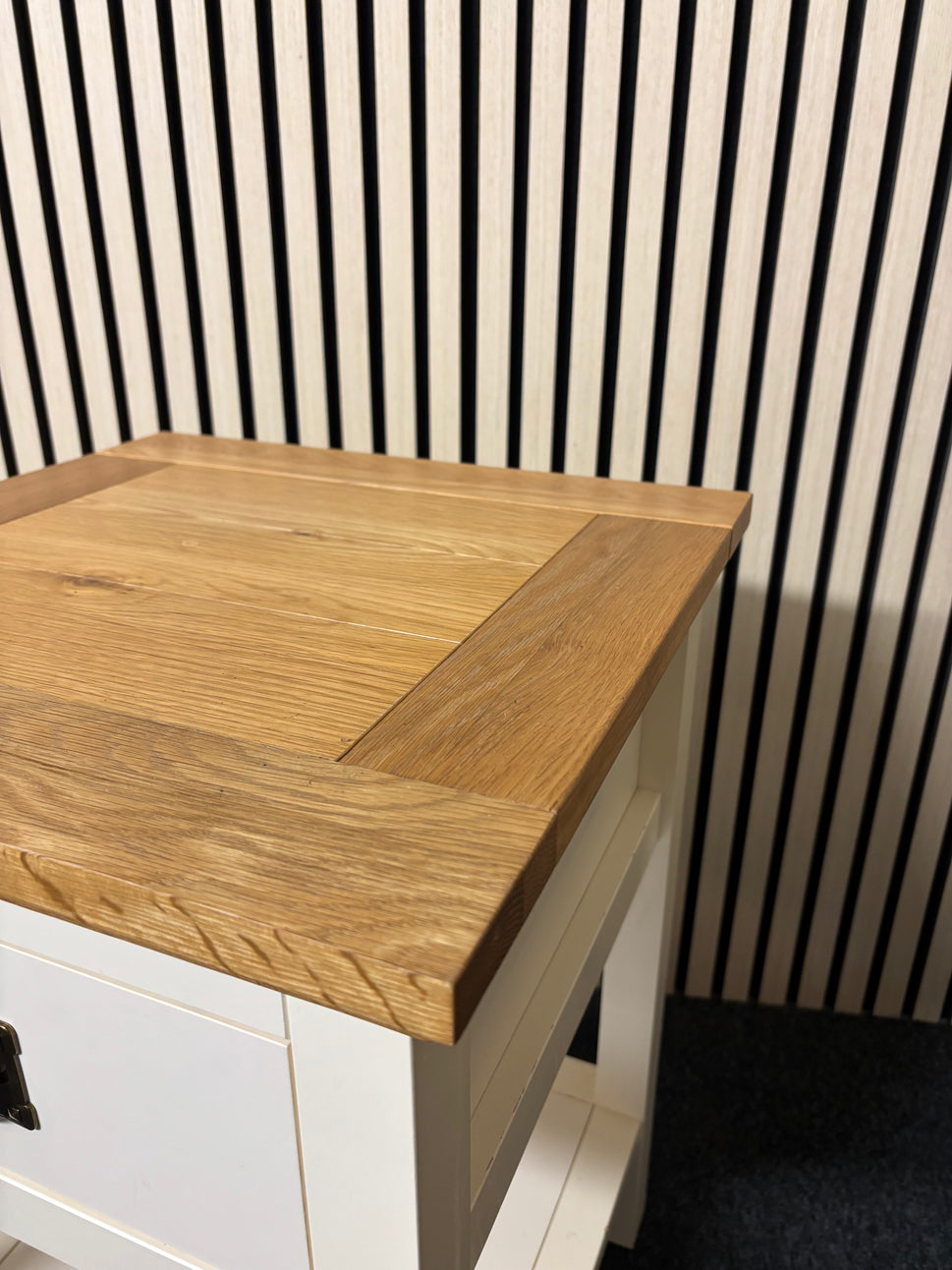 White and oak 1 drawer bedside locker 2325