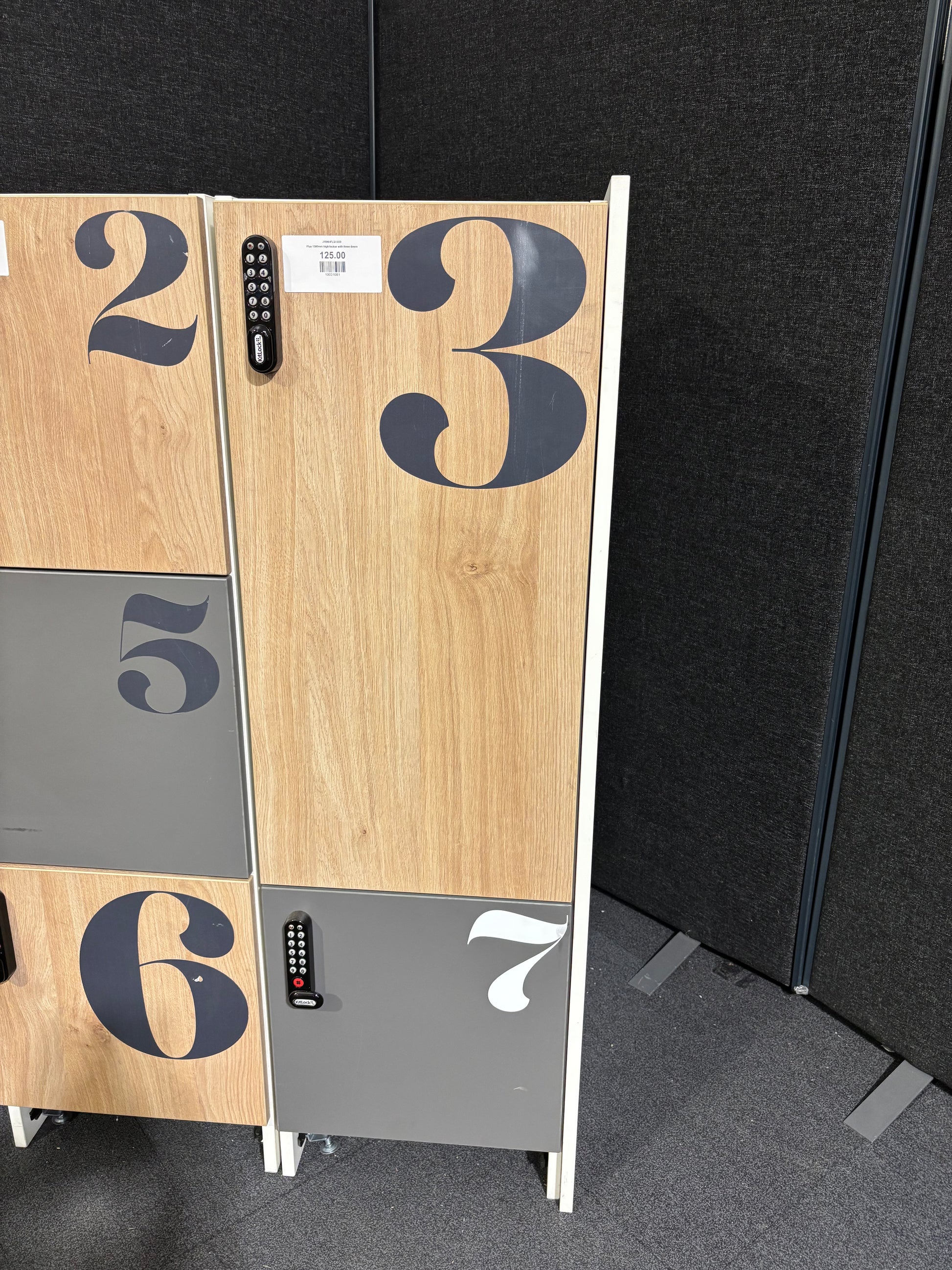 Flux 1300mm high locker with two doors