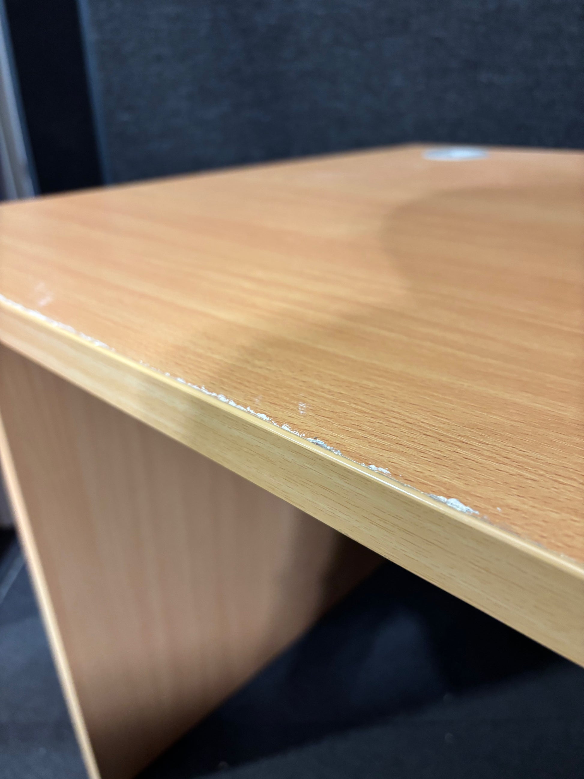 Beech 1600*800 second hand straight desk with panel legs