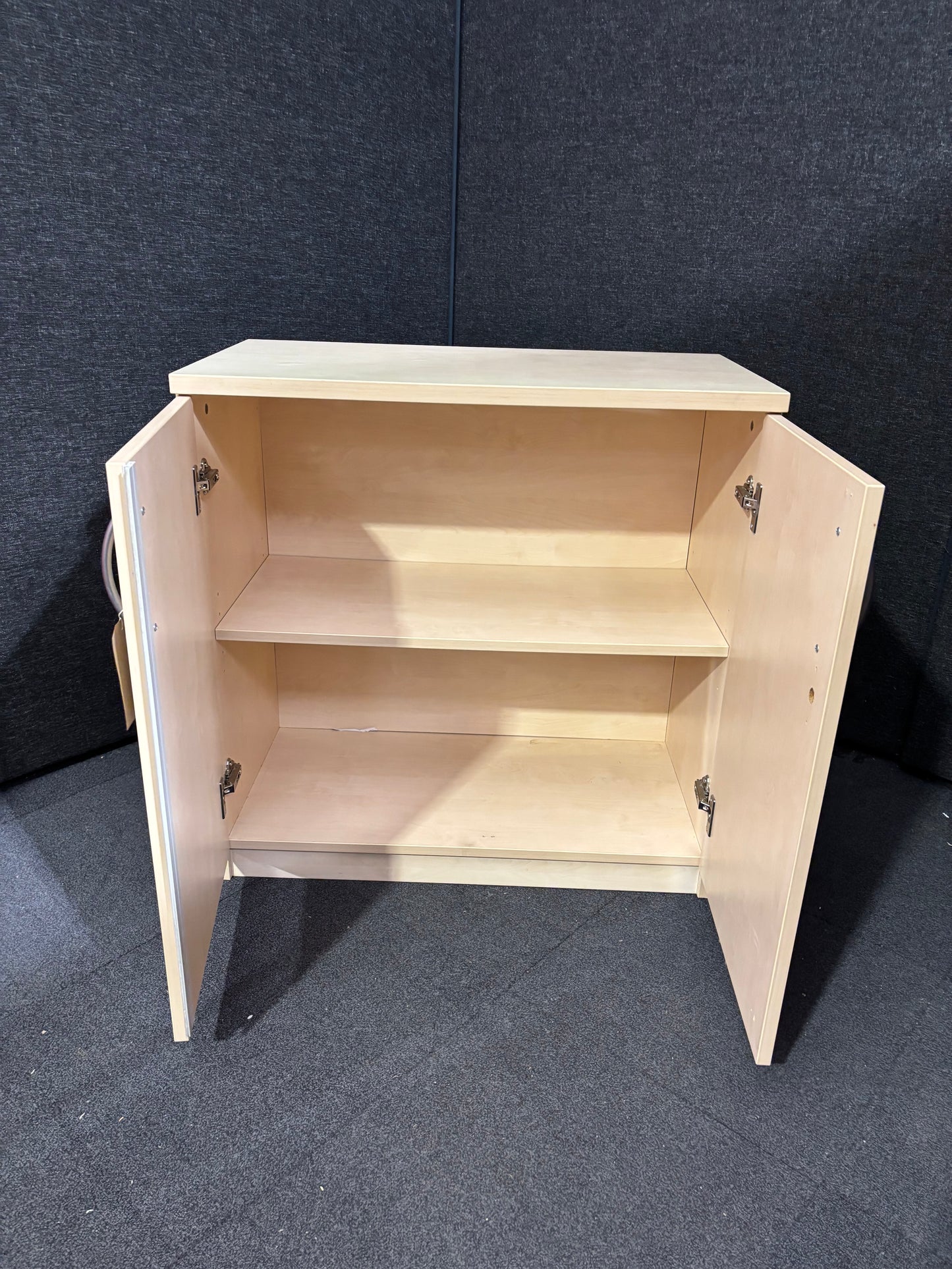 Maple low 2 door storage unit (H 82 x W 80 x D 43 cm)