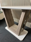 Switch gloss white laminate console table with central base plate (H 79 x W 140 x D 45 cm) 1325 2 image