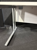 Switch Straight desk 168 with white top (1600mm x 800mm) 2 image