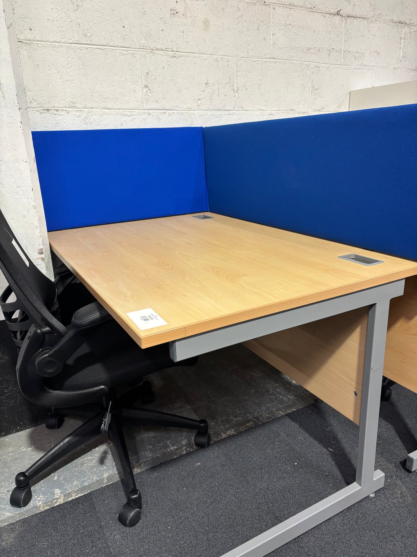 1200*800 Beech cantilever desk