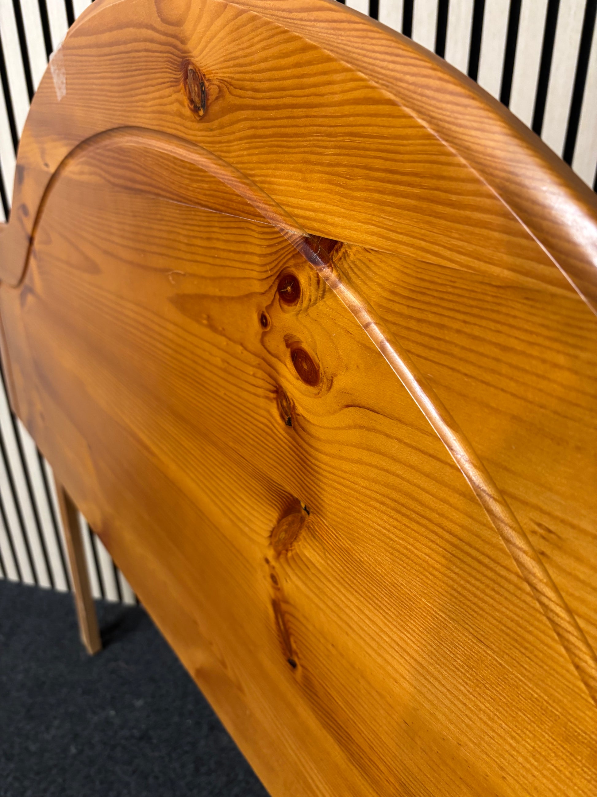4ft 6 pine framed headboard 3325