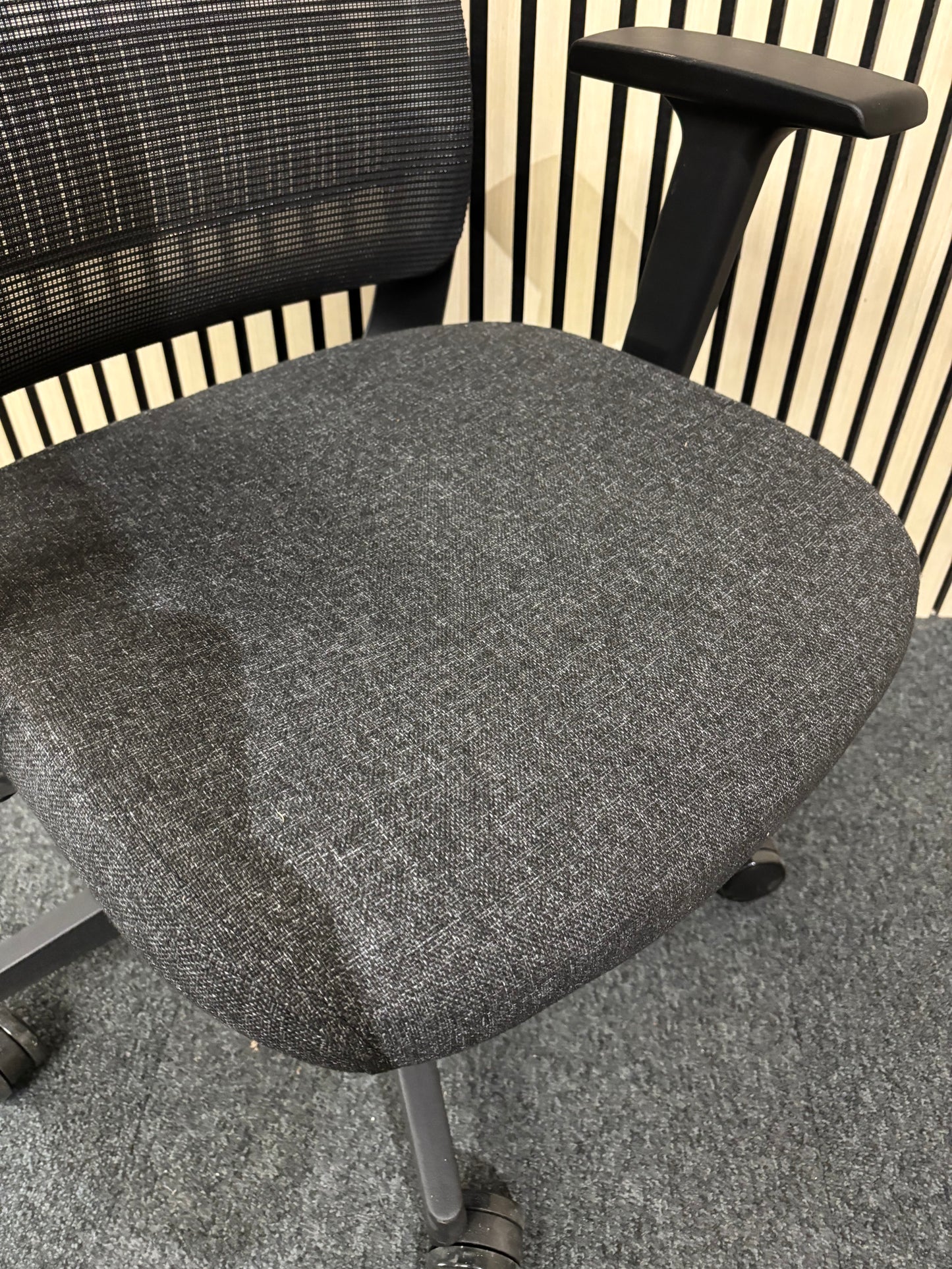 NEW Lennon Black mesh back 3 lever  multifunction executive swivel chair with charcoal seat and height adjustable arms. LARGE QTYS AVAILABLE. PRICE INC VAT AT 23%