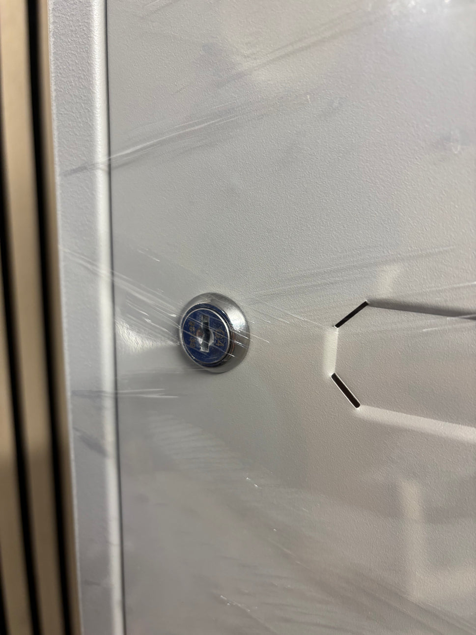 NEW Bisley 4 door personal metal locker with keys in grey. 180Hx30Wx45D. Price inc VAT
