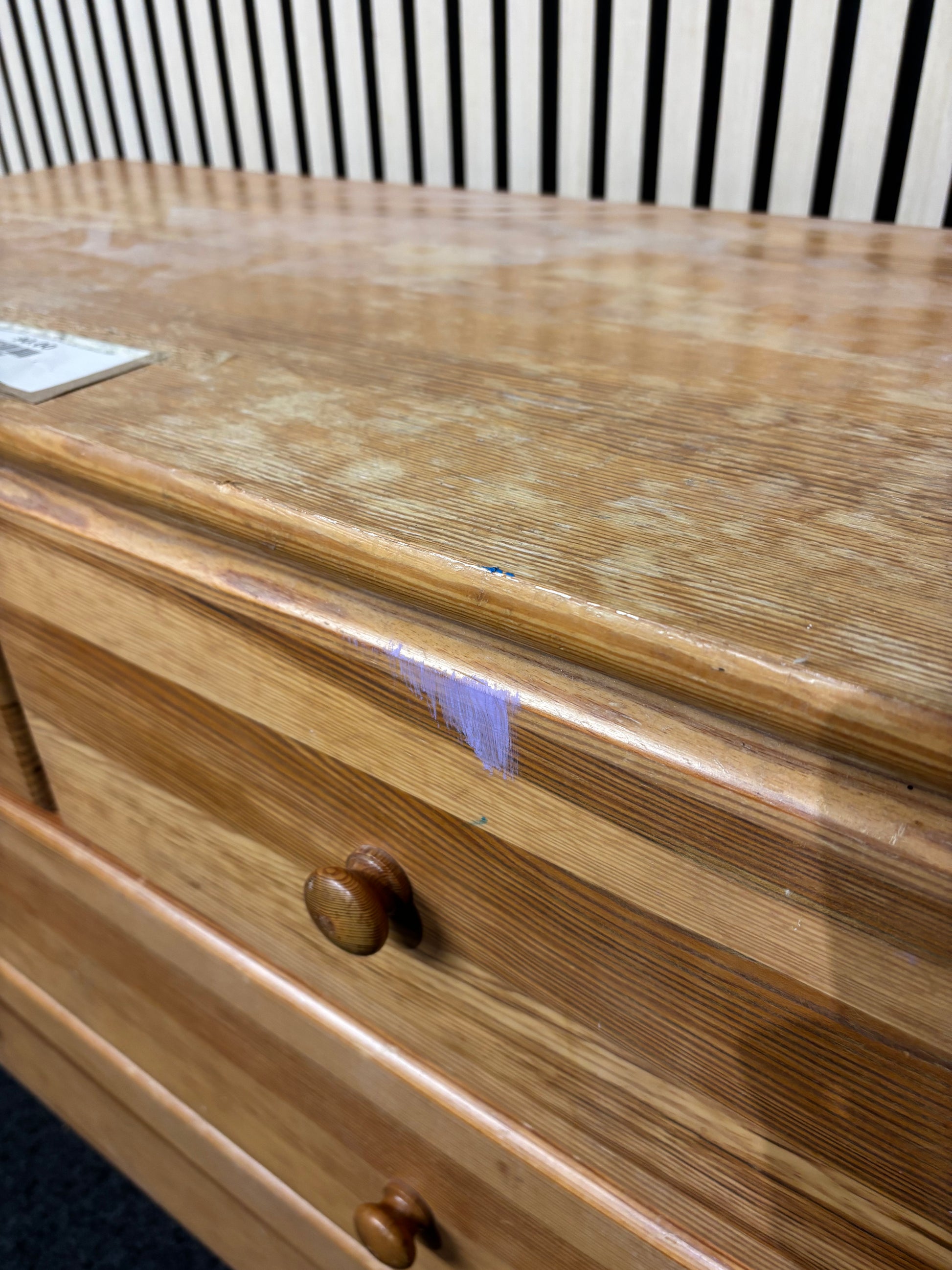 Solid pine chest of drawers (H 70 x W 90 x D 44 cm) 3325
