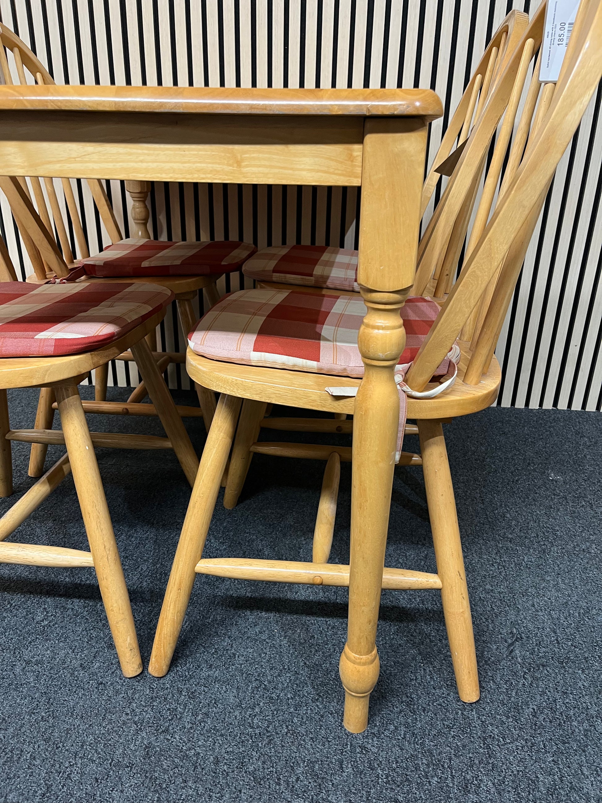 Solid hardwood 4ft dining table with 4 bentback matching dining chairs 2325