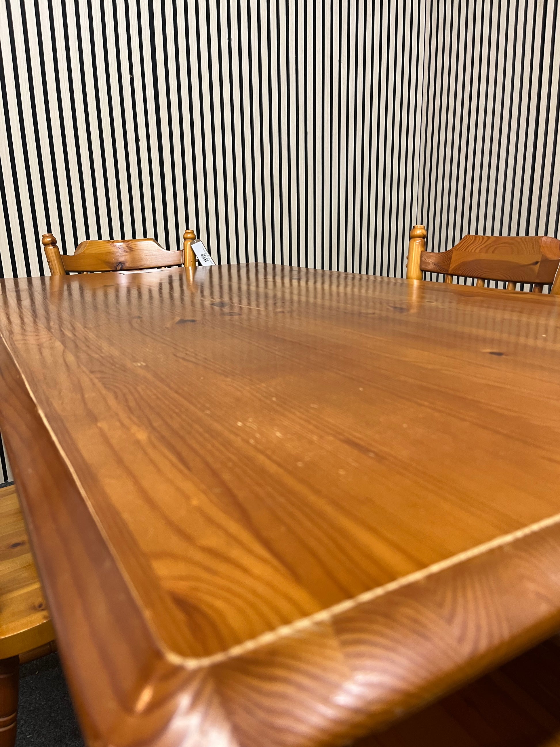 Solid farmhouse pine kitchen table (L 153 x W 84 cm)  with 4 no. solid wood matching chairs 3325