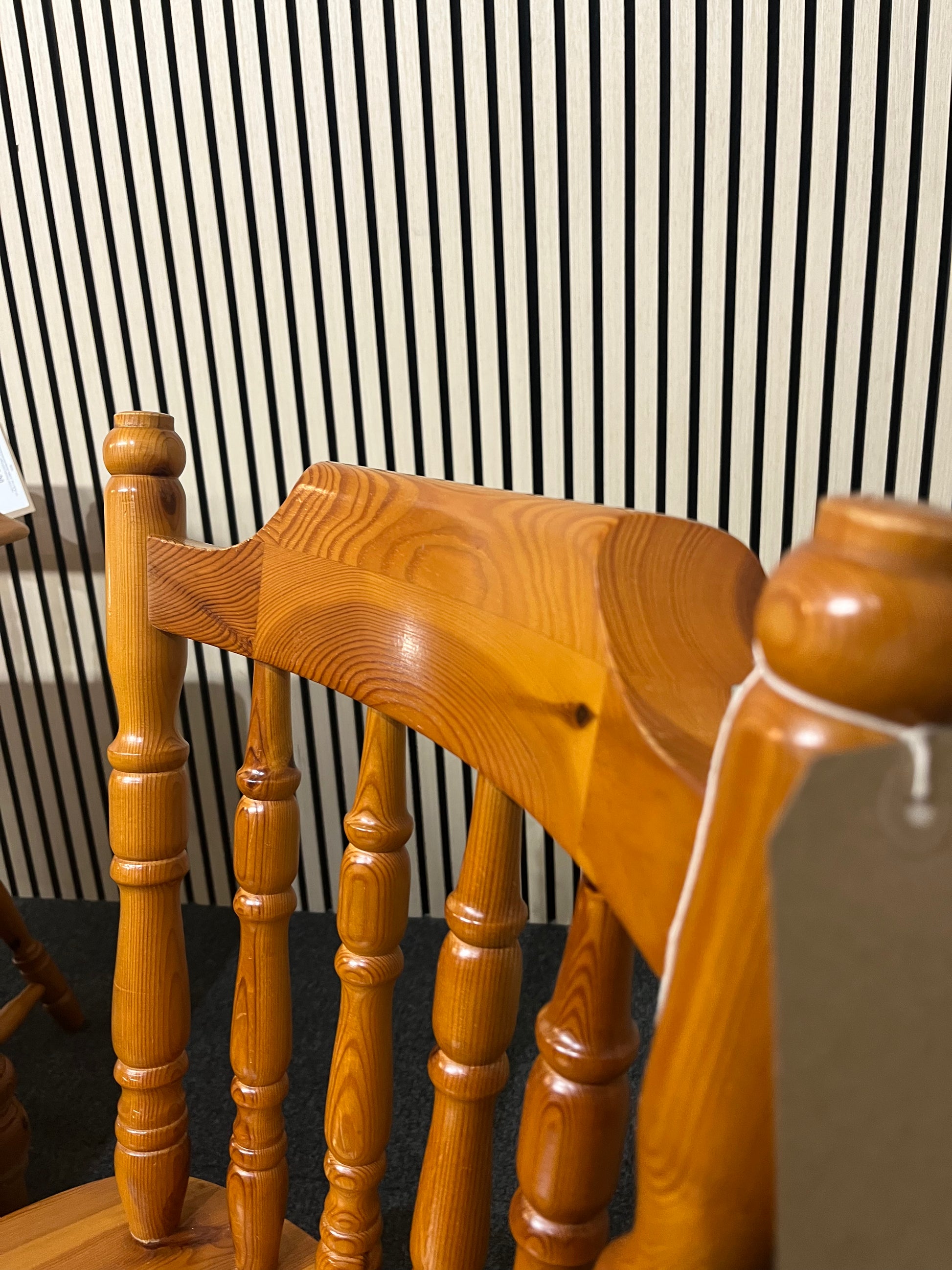 Solid farmhouse pine kitchen table (L 153 x W 84 cm)  with 4 no. solid wood matching chairs 3325
