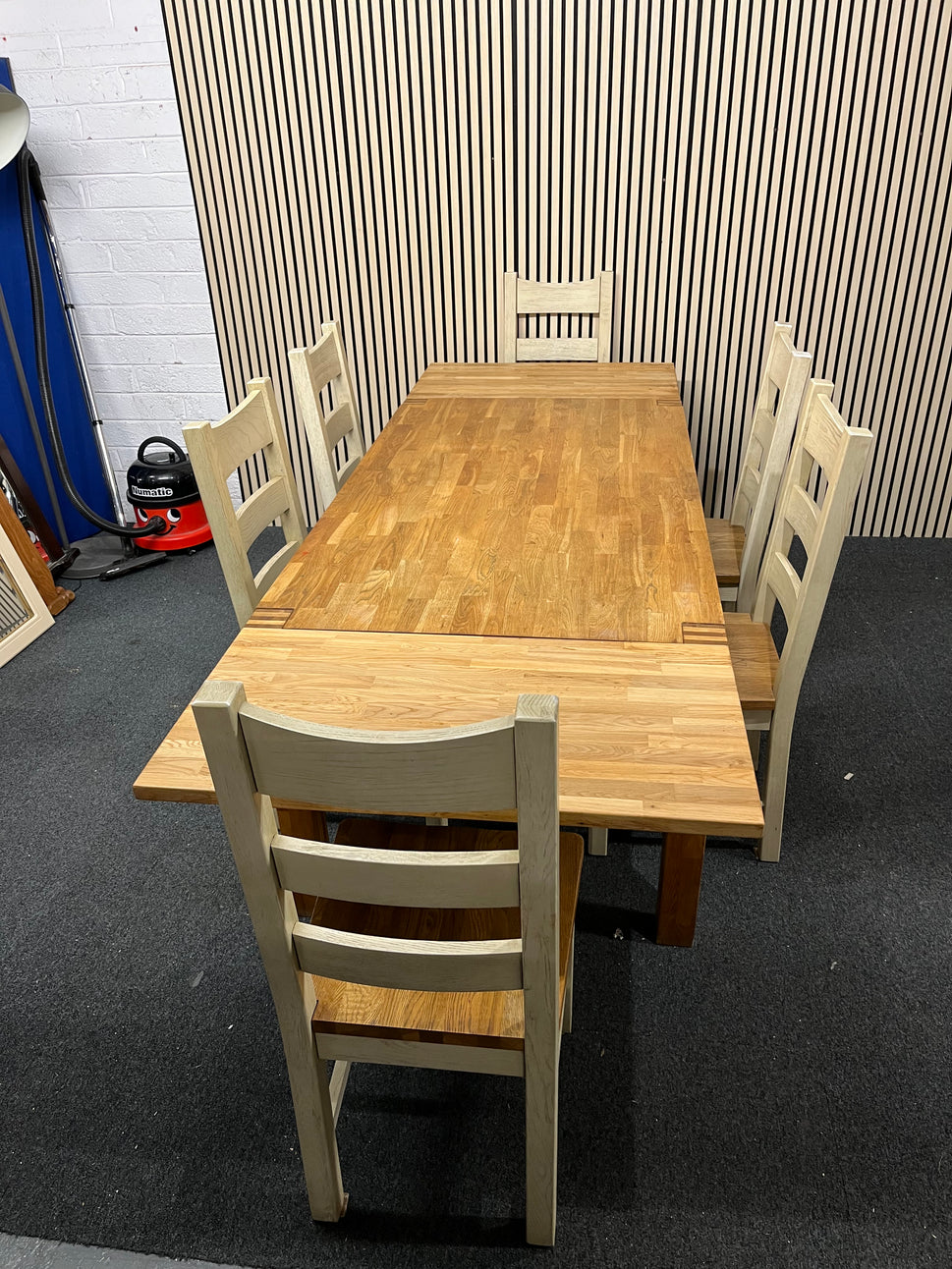 Solid oak rectangular modern dining table with cream painted legs (L x 160 W x 91 H x 75)with 4 no matching solid chairs