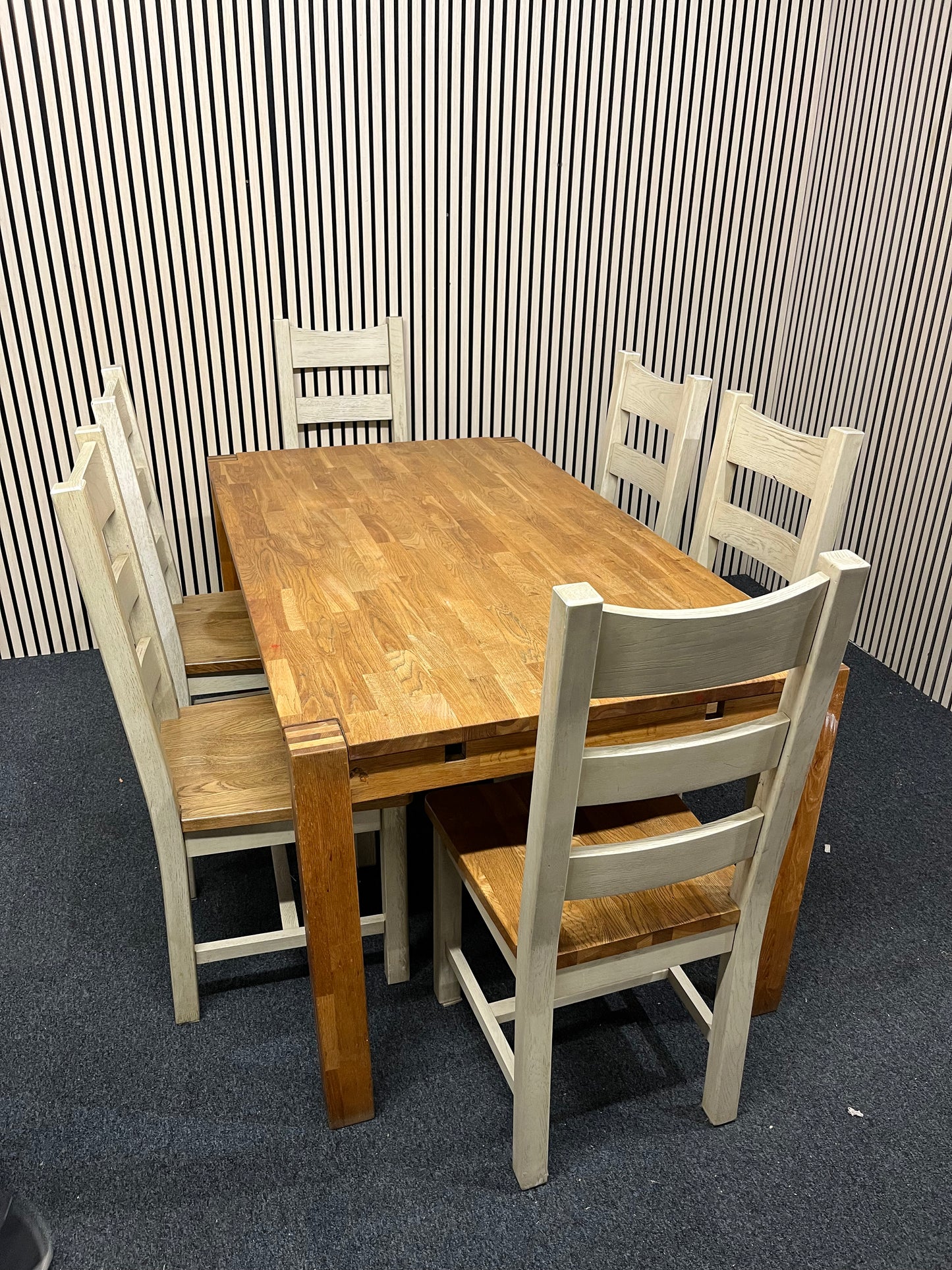 Solid oak rectangular modern dining table with cream painted legs (L x 160 W x 91 H x 75)with 4 no matching solid chairs