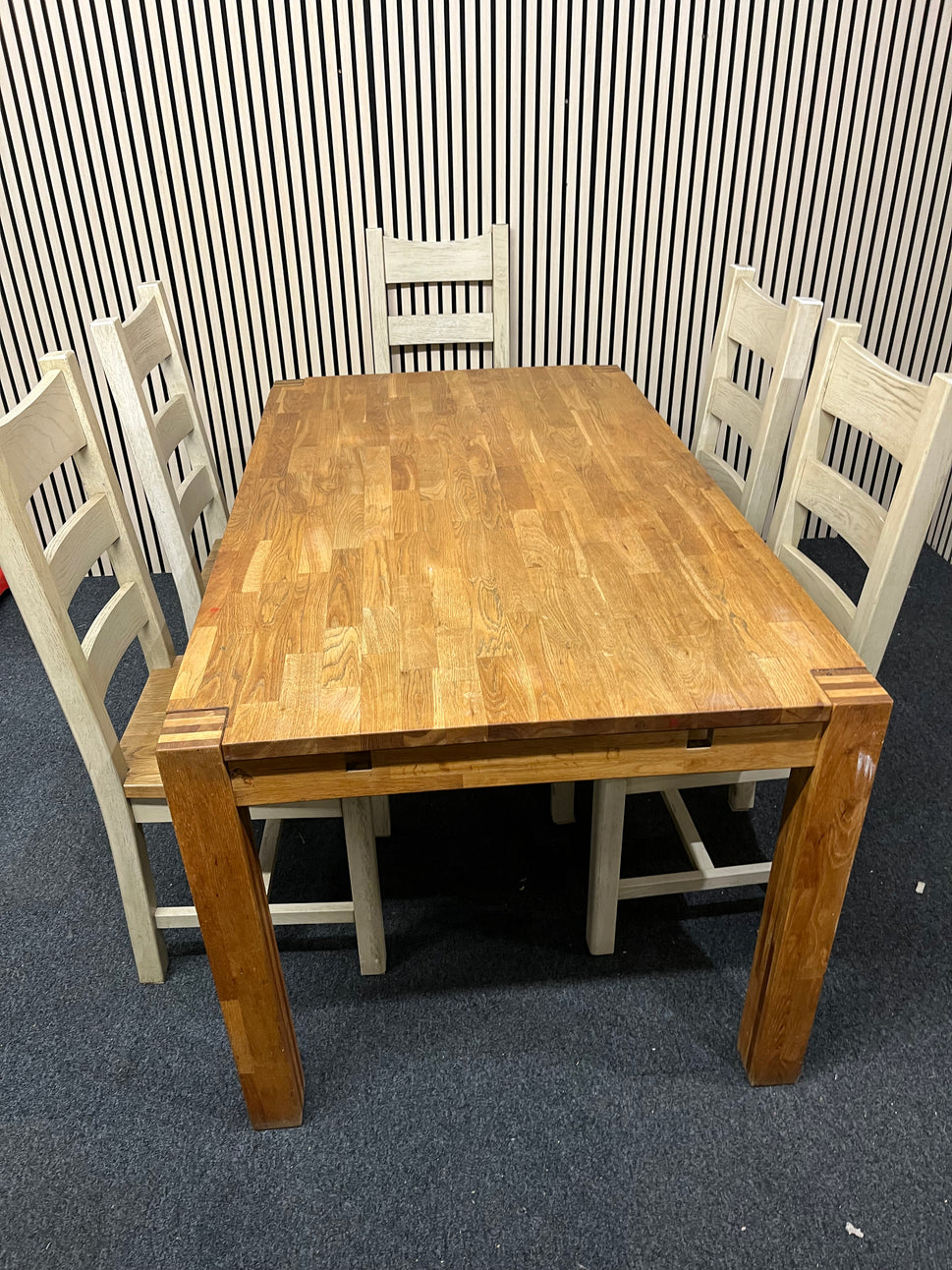 Solid oak rectangular modern dining table with cream painted legs (L x 160 W x 91 H x 75)with 4 no matching solid chairs