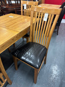 Switch Solid oak extendable dining table with 5 matching solid oak slatted back dining chairs with leatherette seats (H 75 x W 150, 195 x D 90 cm) 2425 3 image