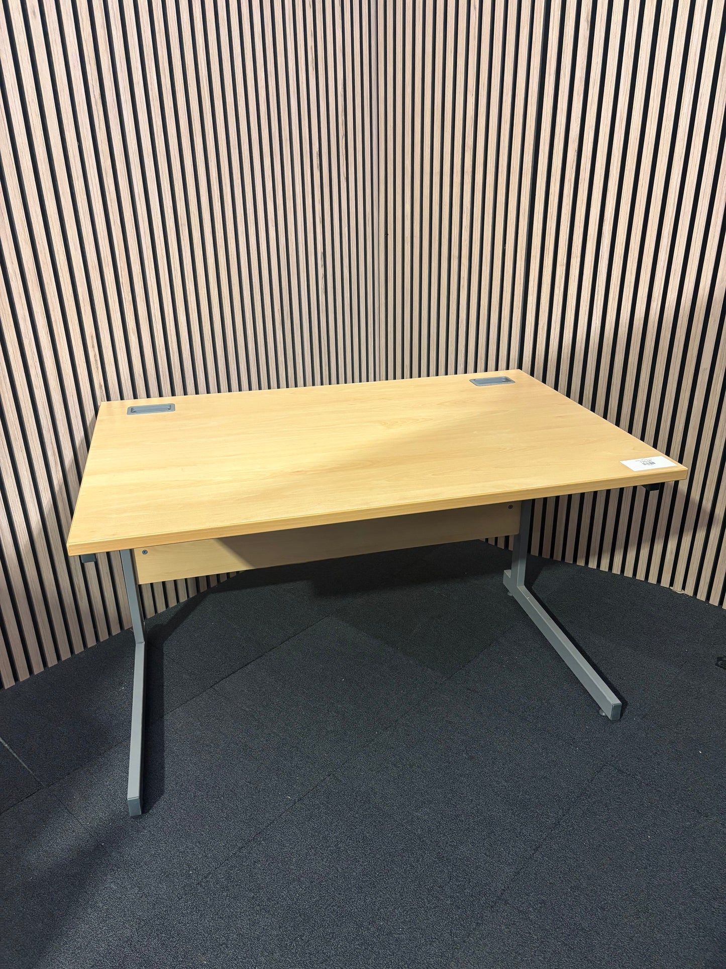 1200*800 Beech cantilever desk