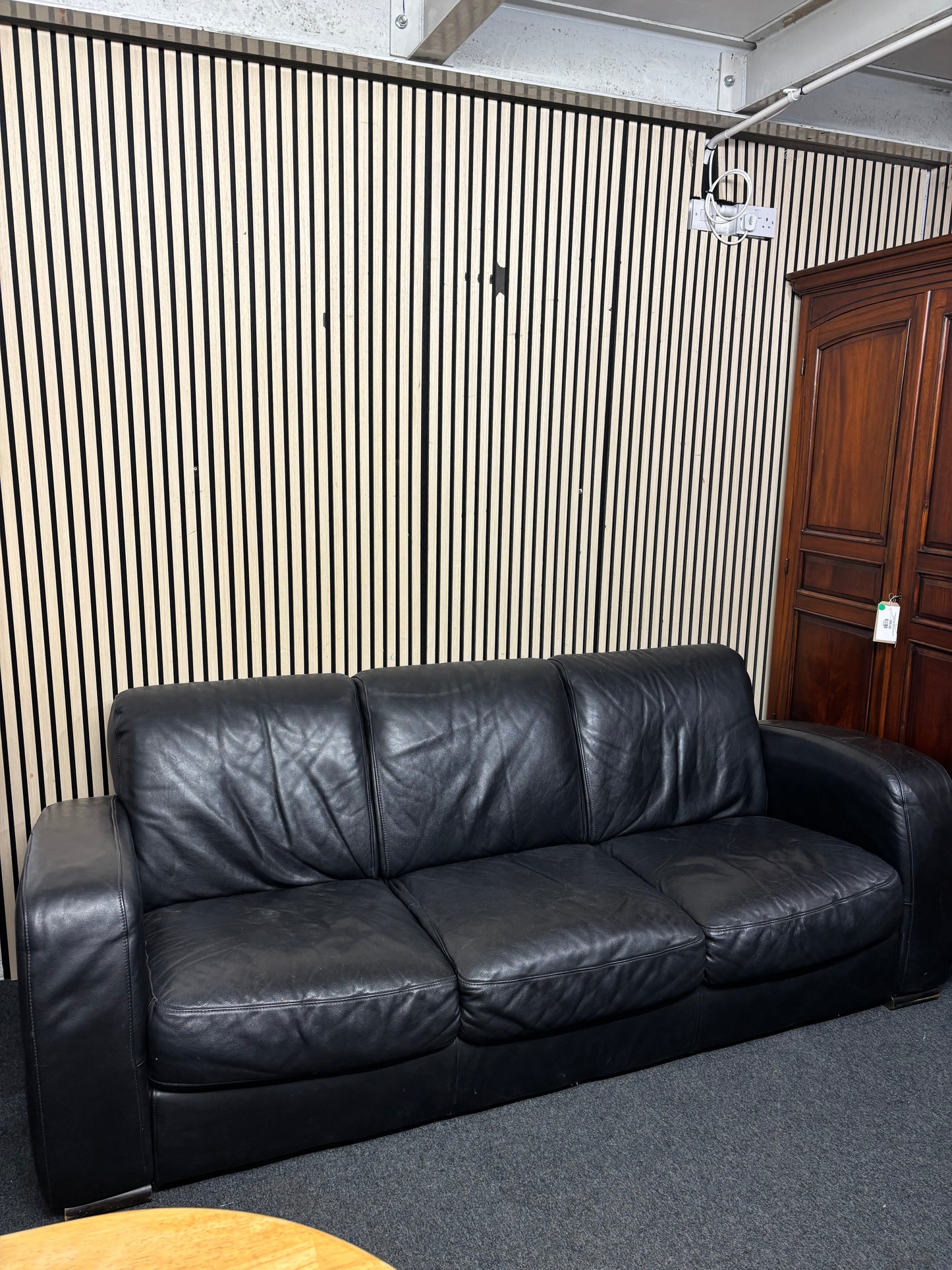 3 seater Natuzzi heavy grain dark brown leather sofa (230 cm) 3126
