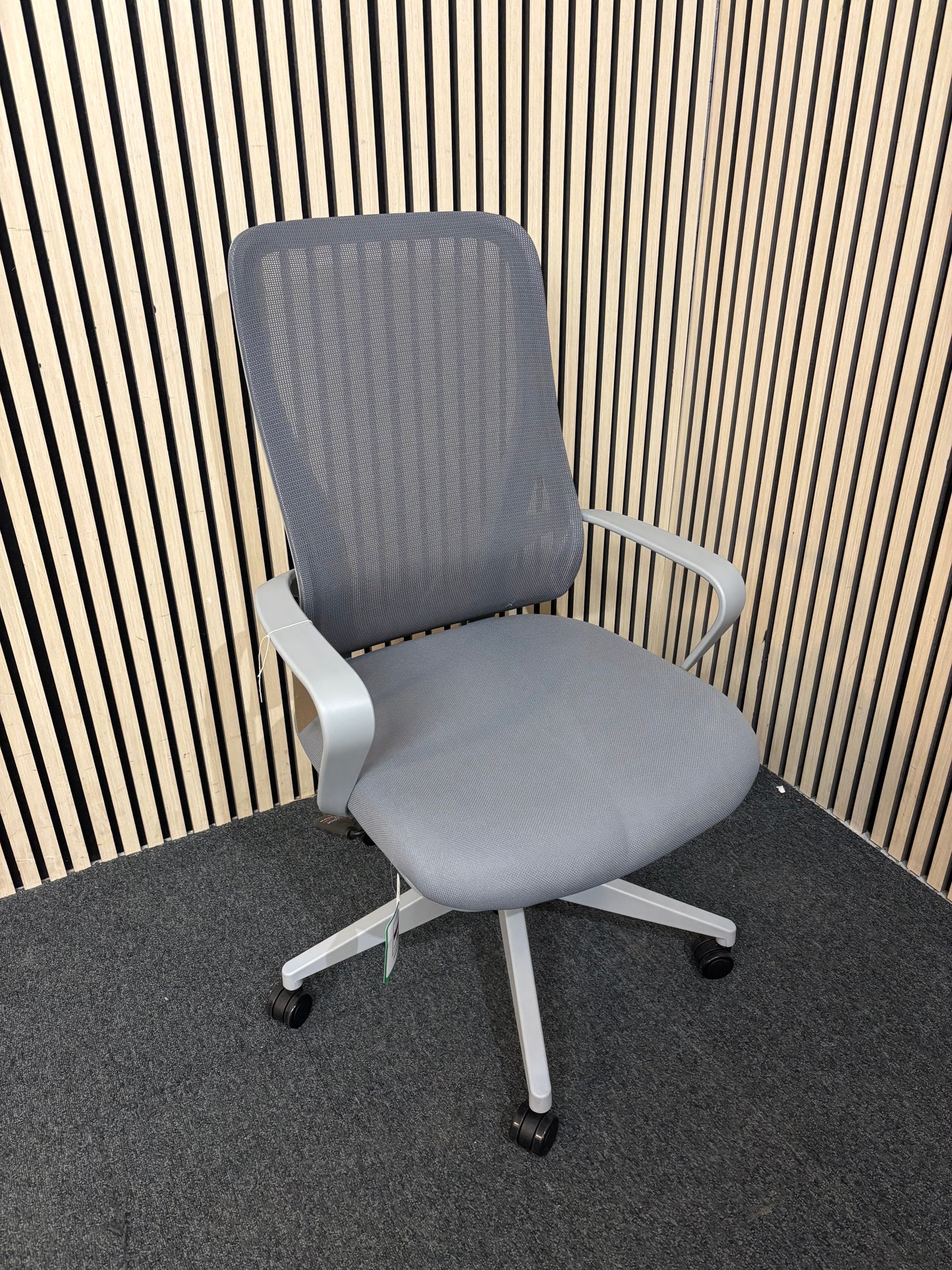 Eva mesh back task chair - grey.  Liquidated stock