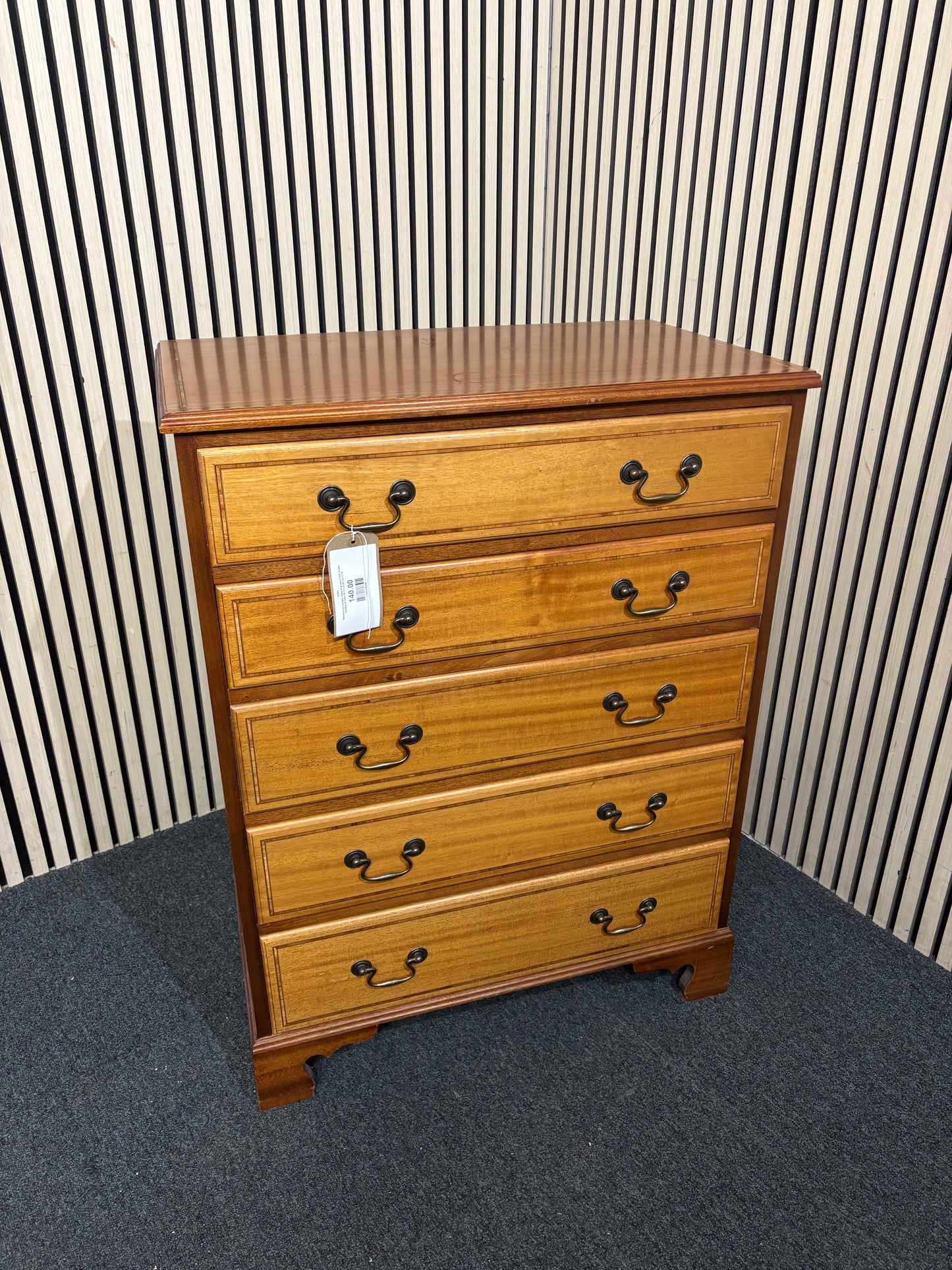 Stained pine 5 drawer chest of drawers with ornate handles (H 100 x W 75 x D 46 cm) 3126