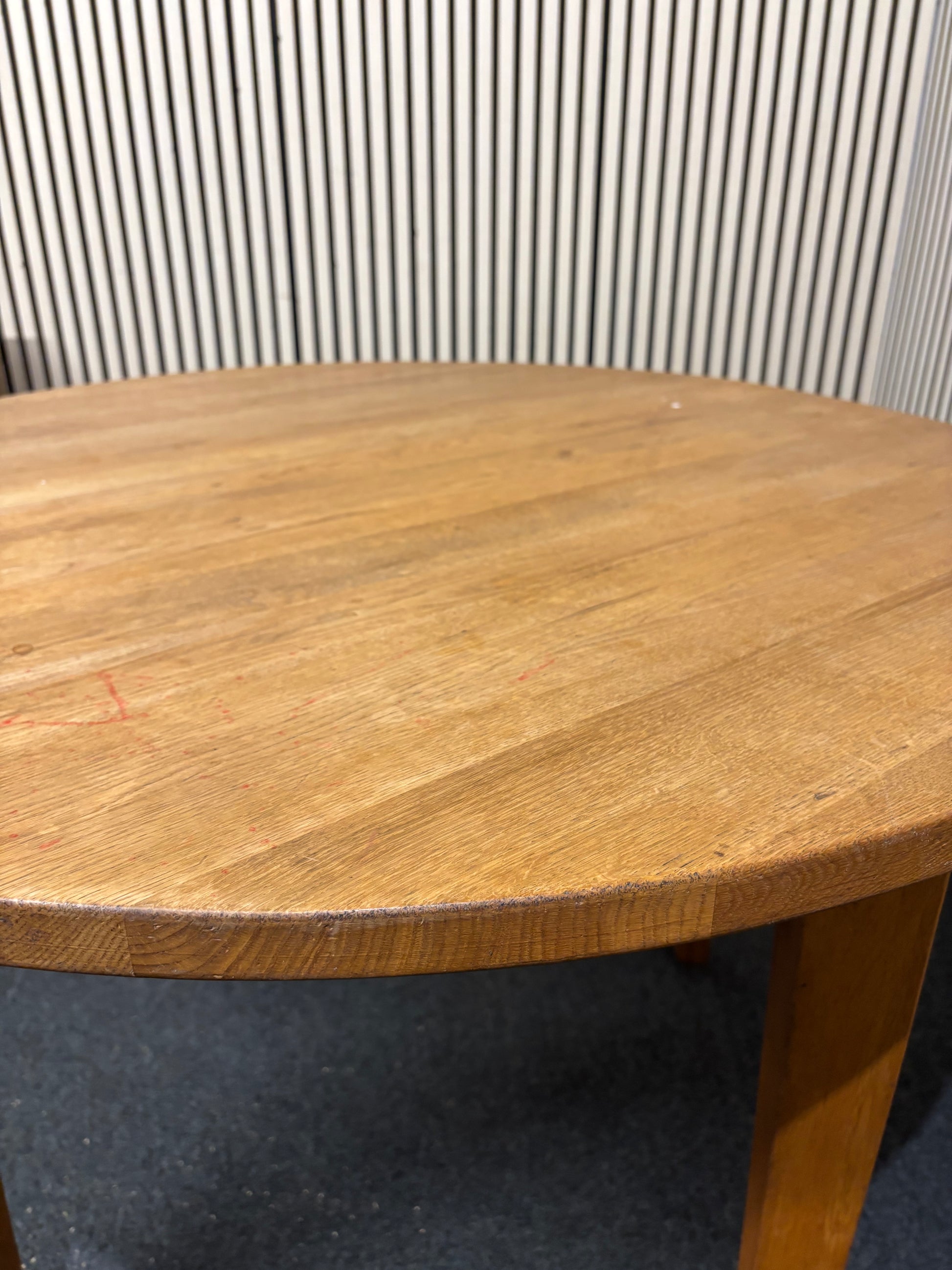 Solid oak circular dining table (W 110 cm) 3126