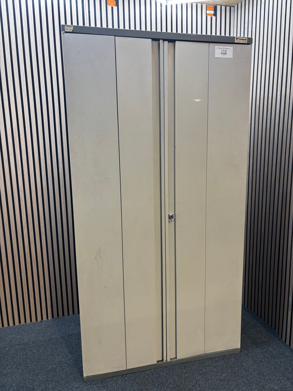Tall Twinlock 2 door bifold  steel storage unit with internal shelves and key 100Wx50Dx191H