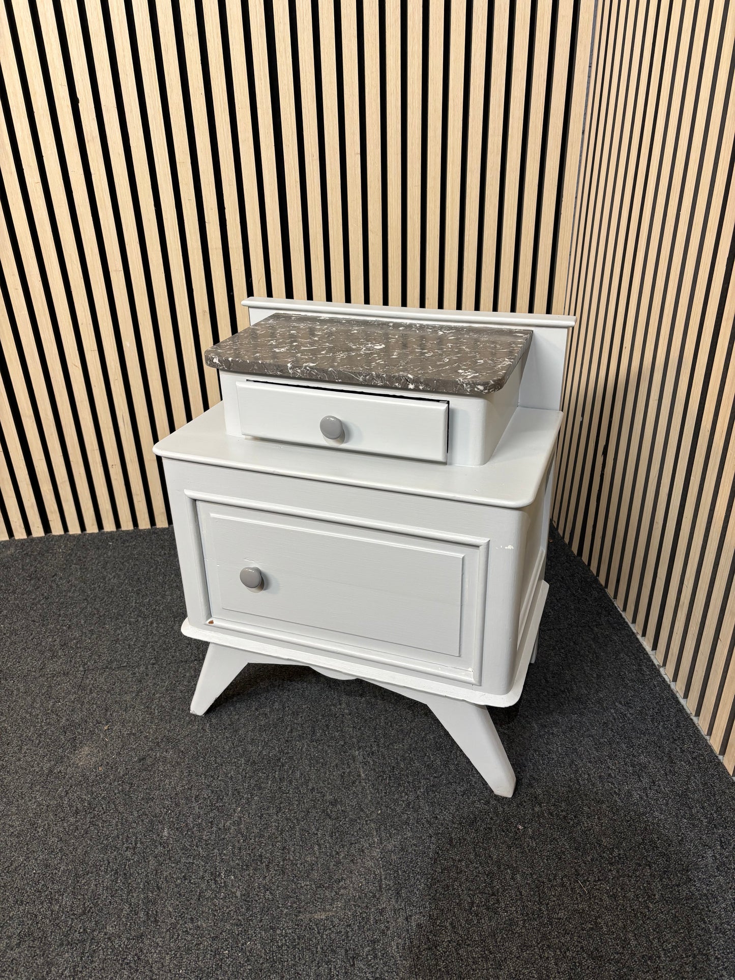 Light grey painted 1 door 1 drawer bedside locker with granite top 3126