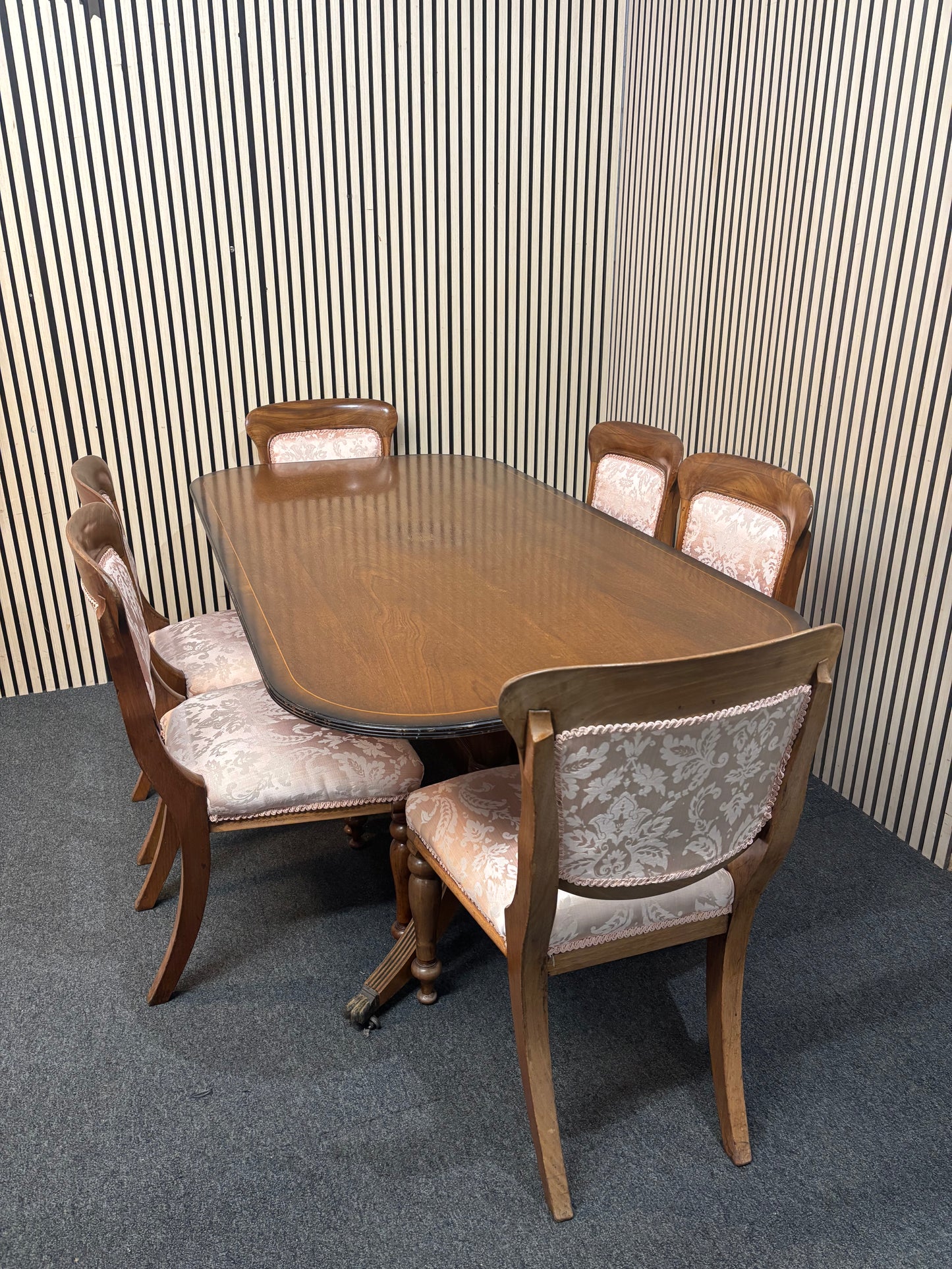 Mahogany wooden dining table with curved edges with 6 no. matching spoonback upholstered chairs 3126