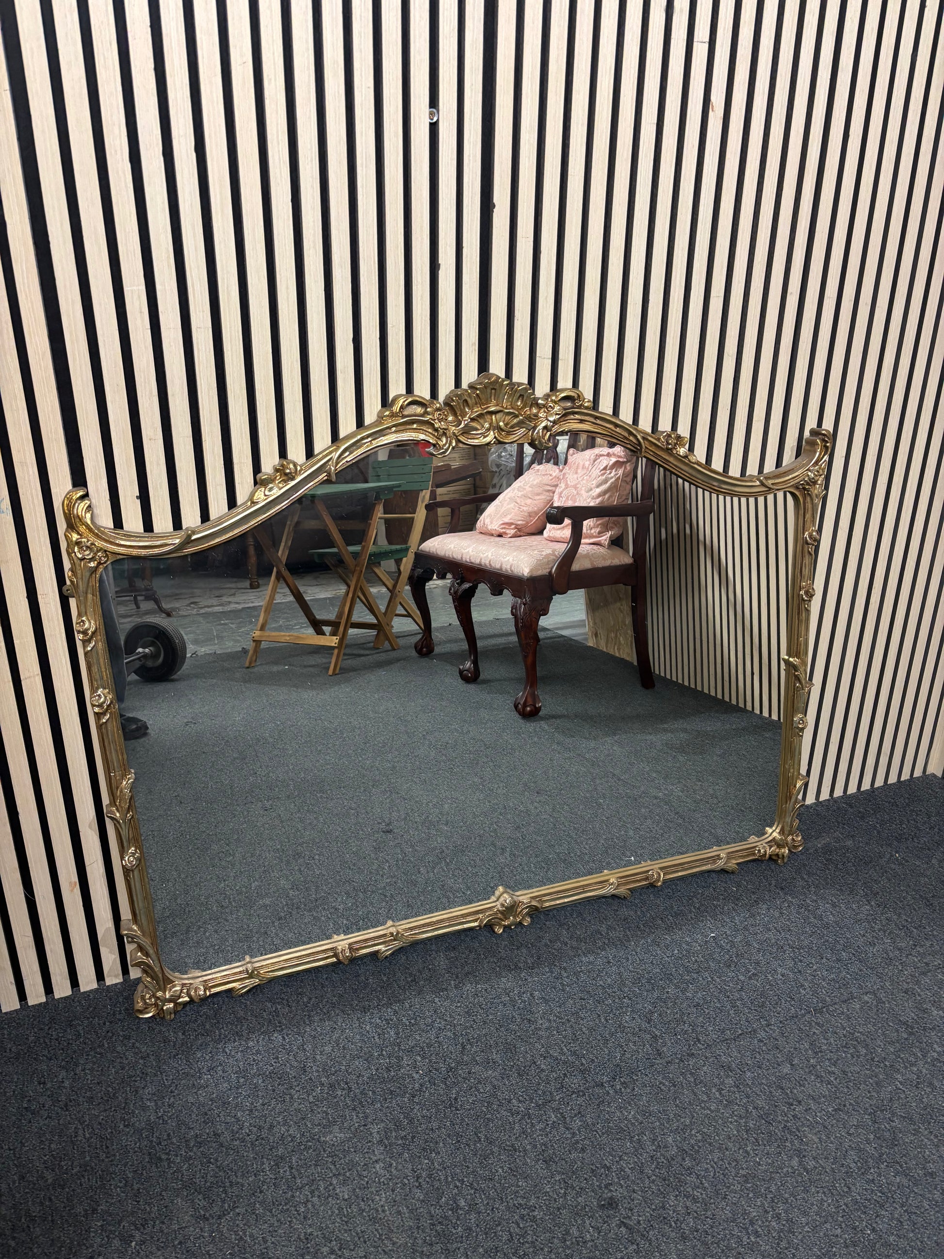 Ornate gold-framed wall mirror 3126