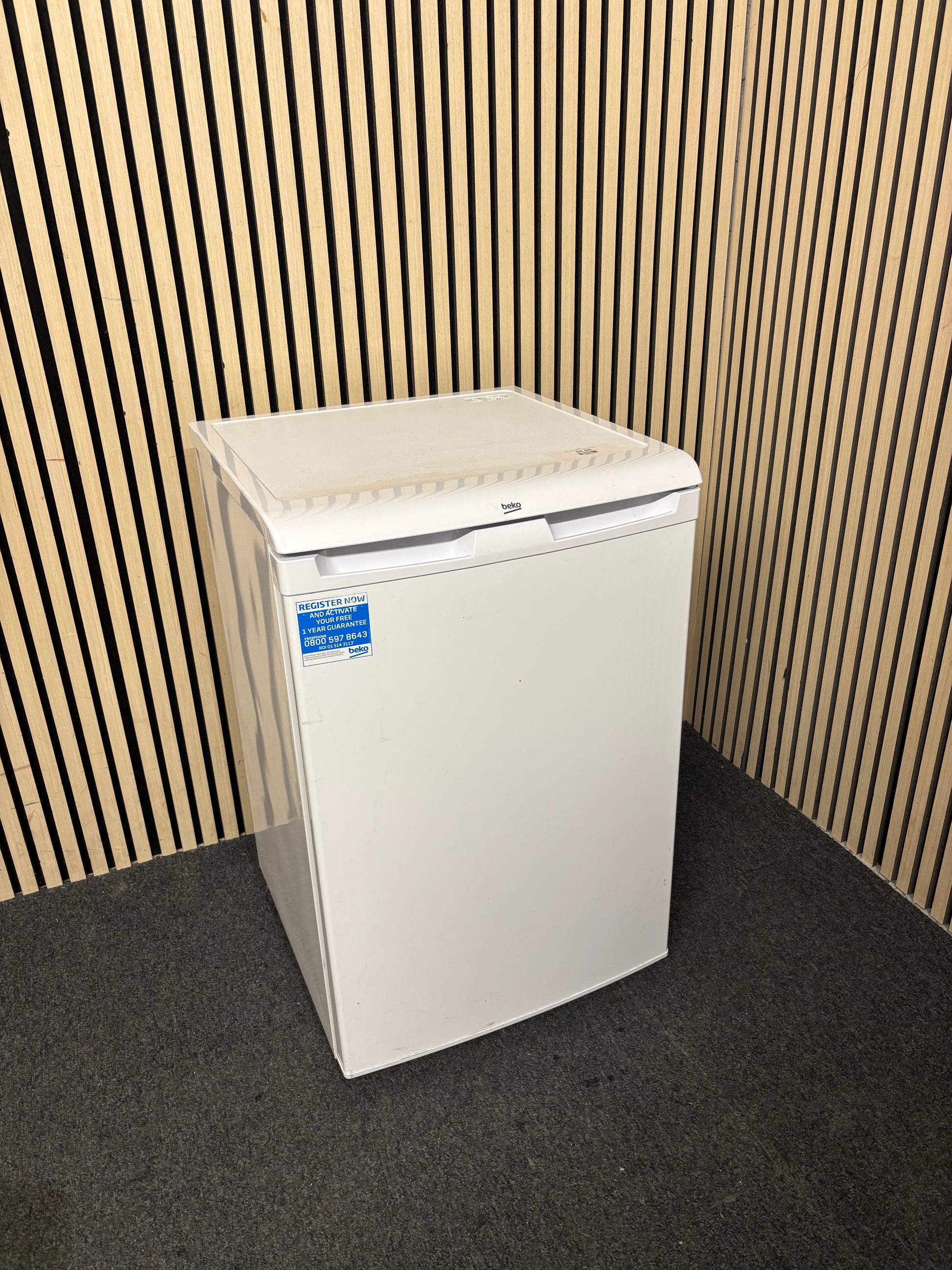 Beko white under counter fridge 3126