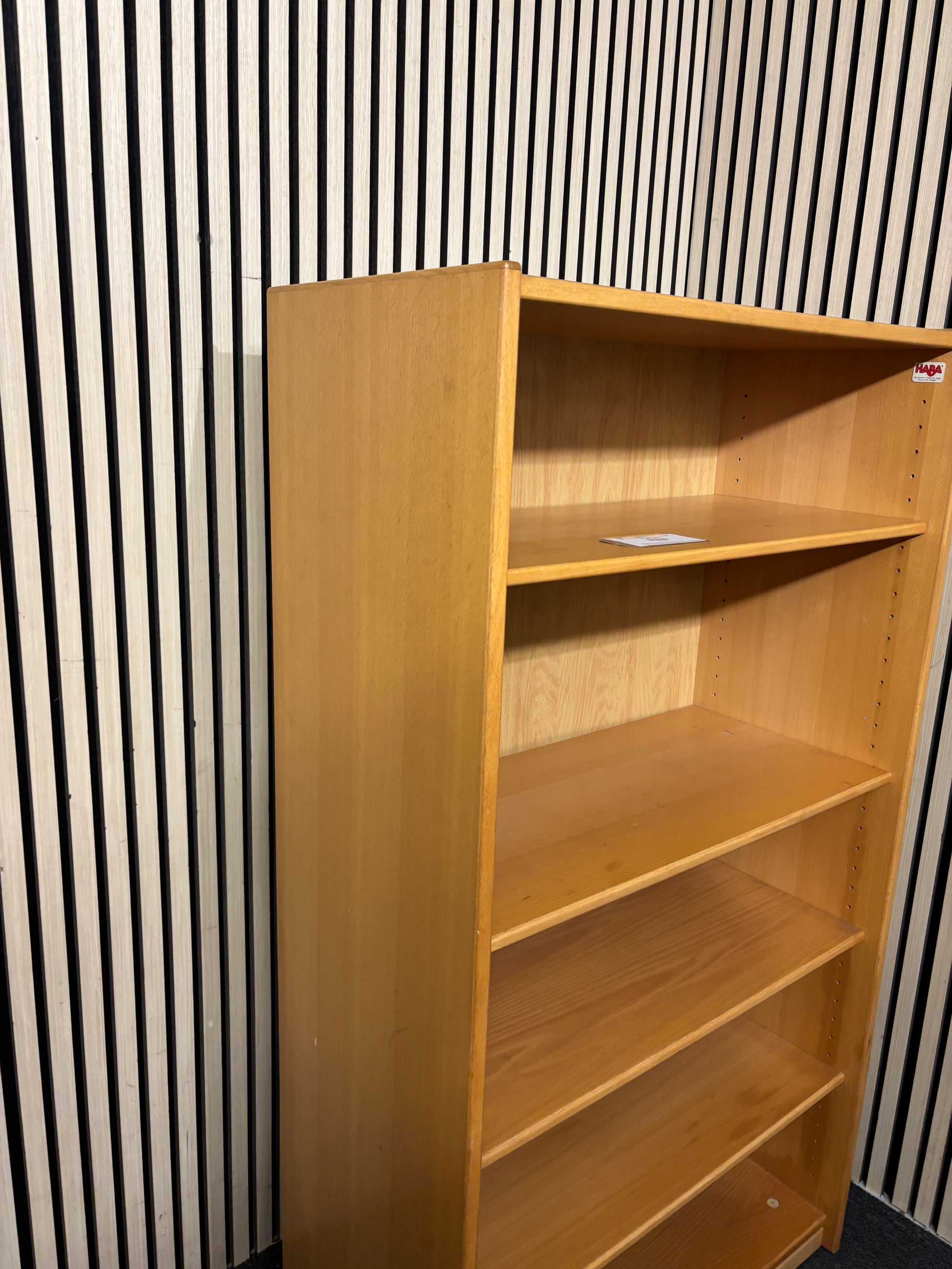 Tall beech solid bookcase (H 143 x W 78 x D 40 cm) 3126