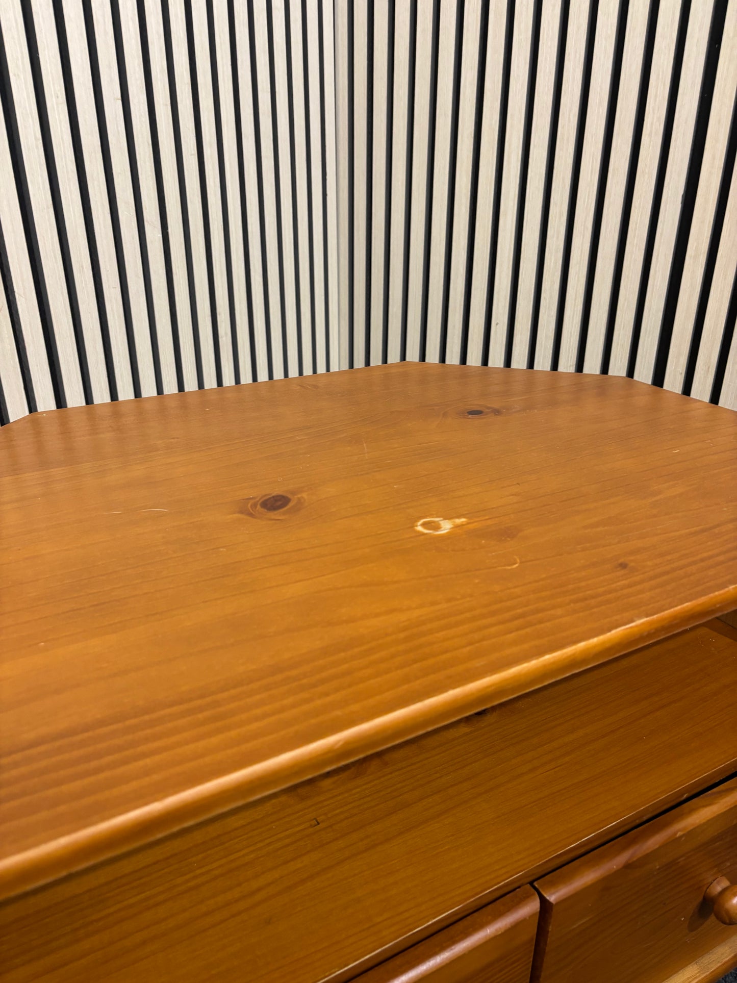 Solid pine 2 drawer tv unit 3126