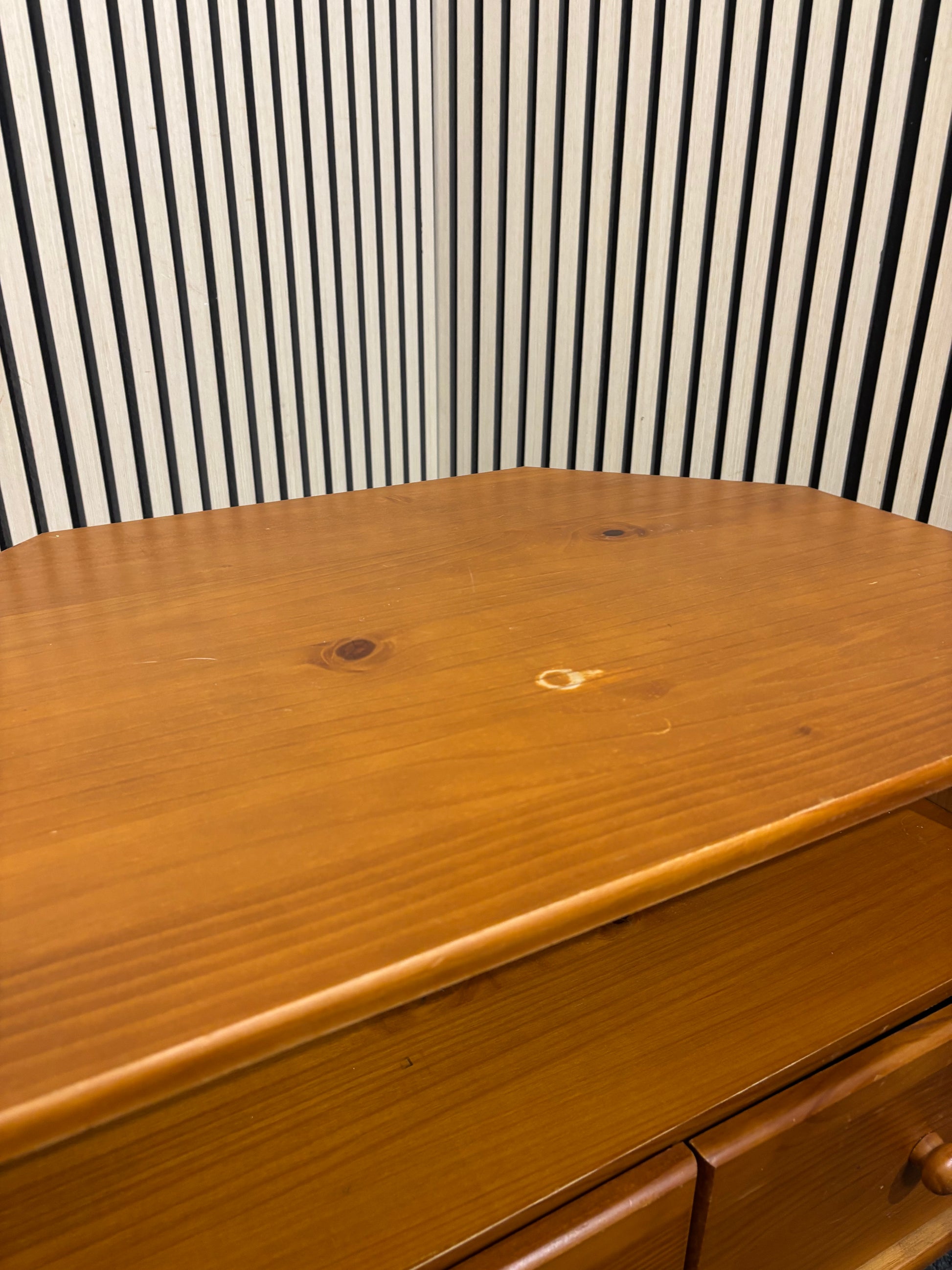 Solid pine 2 drawer tv unit 3126