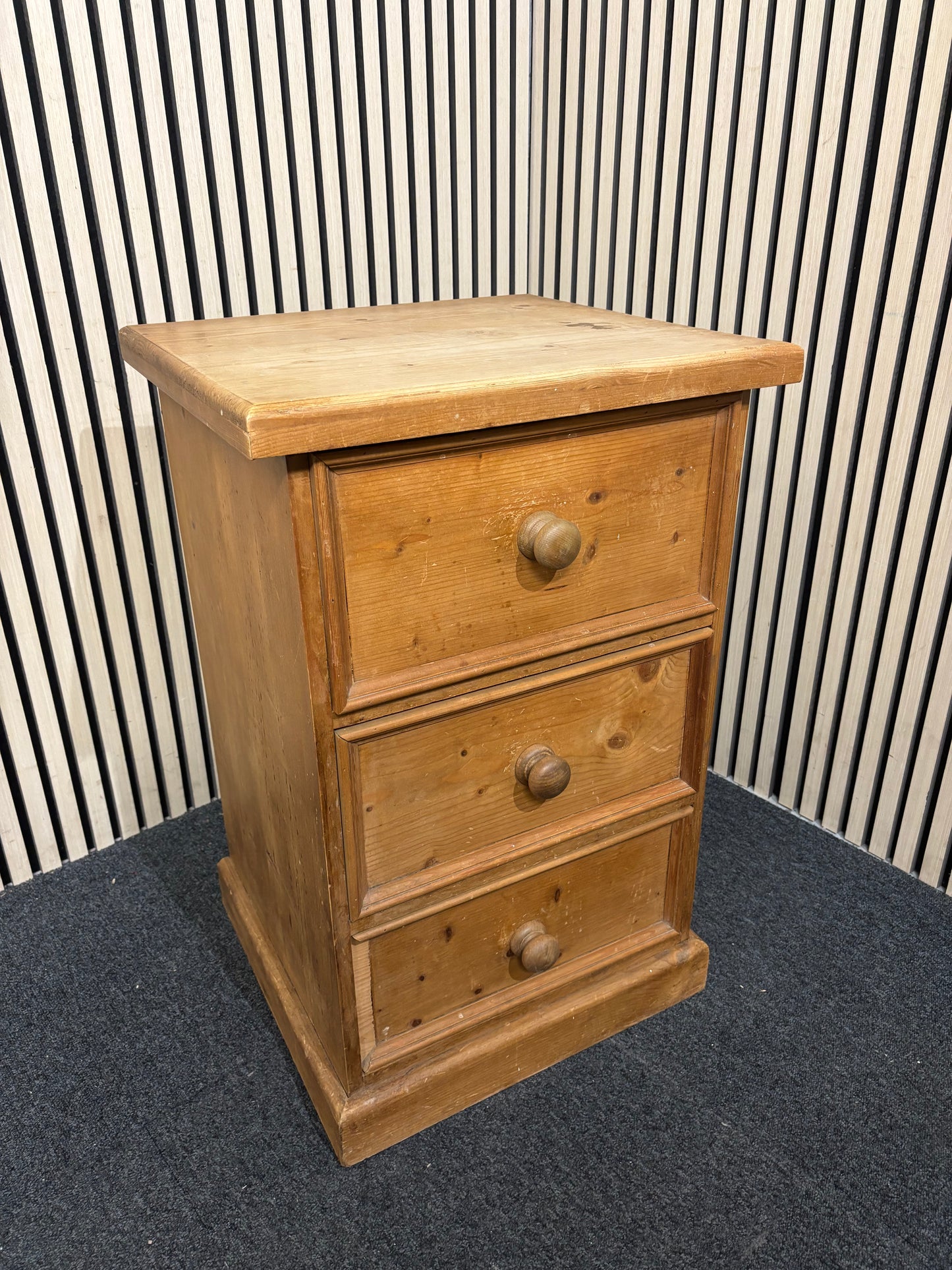 Solid pine tall 3 drawer bedside locker 3126