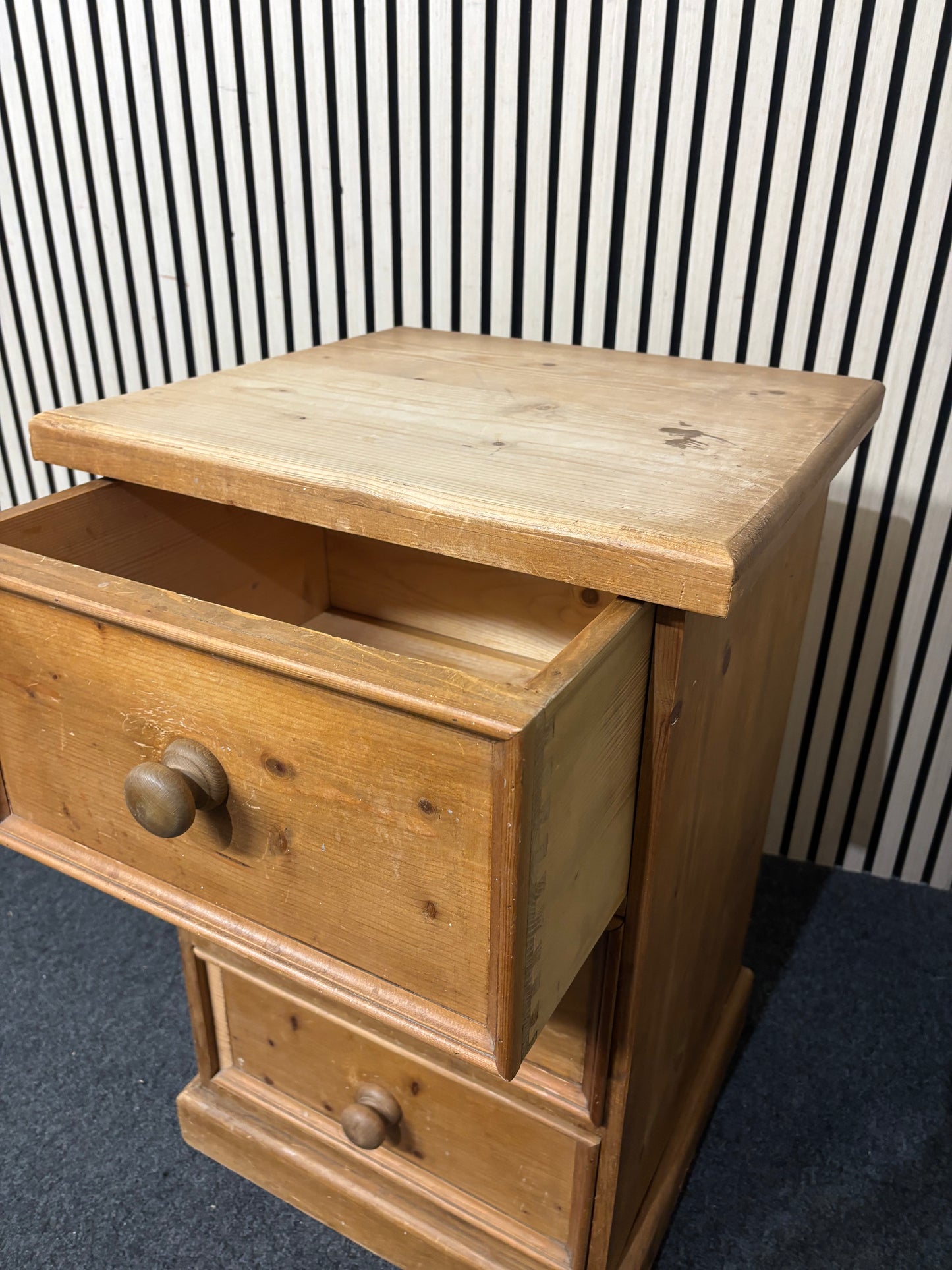 Solid pine tall 3 drawer bedside locker 3126