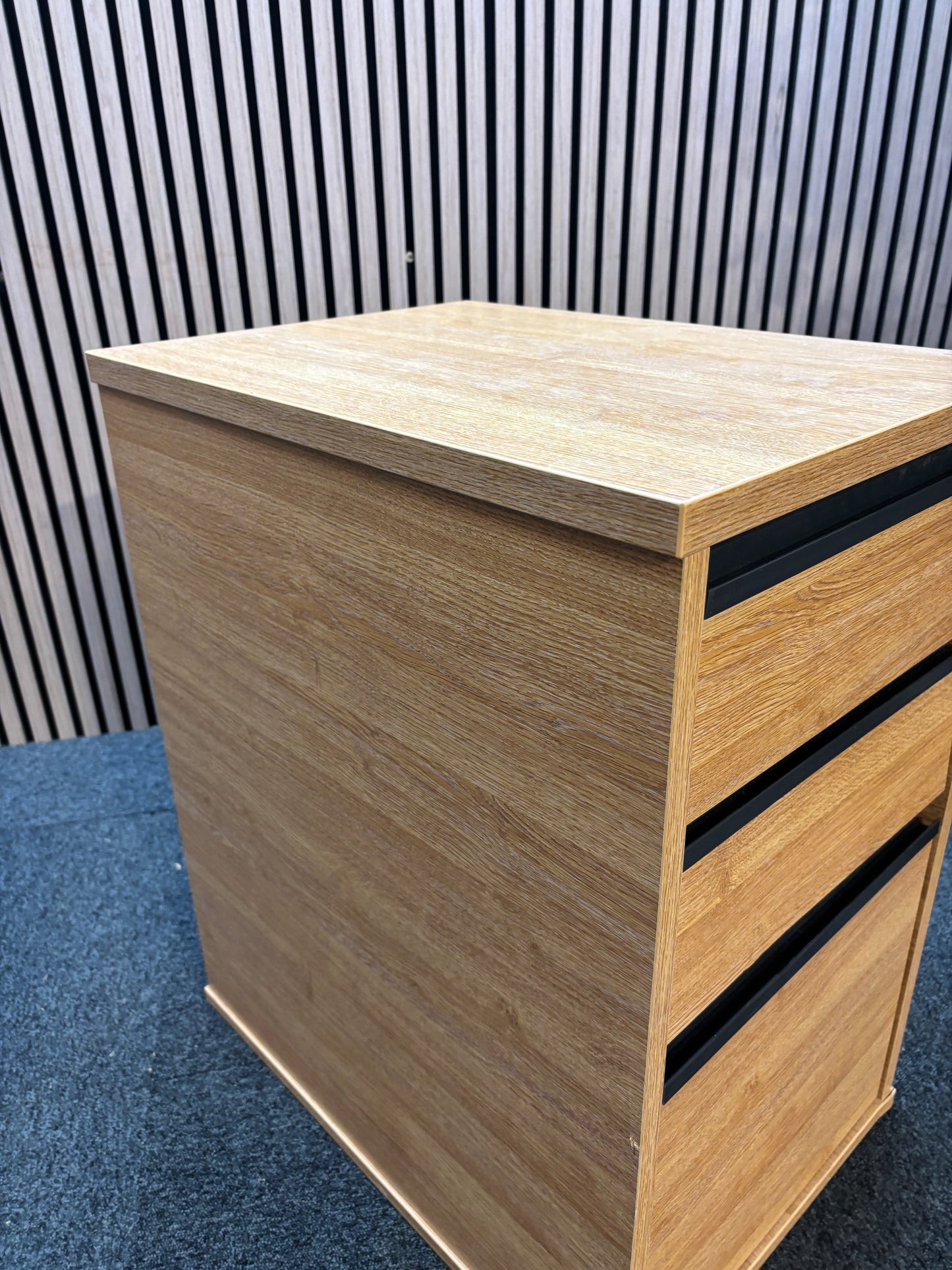 Wooden 600 desk high pedestal (600mm deep) in oak