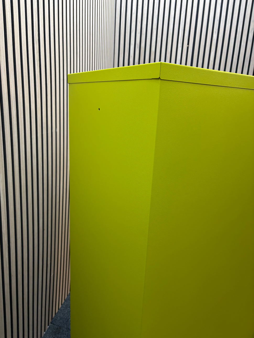 Steel 4 drawer contract filing cabinet 1321mm high - green