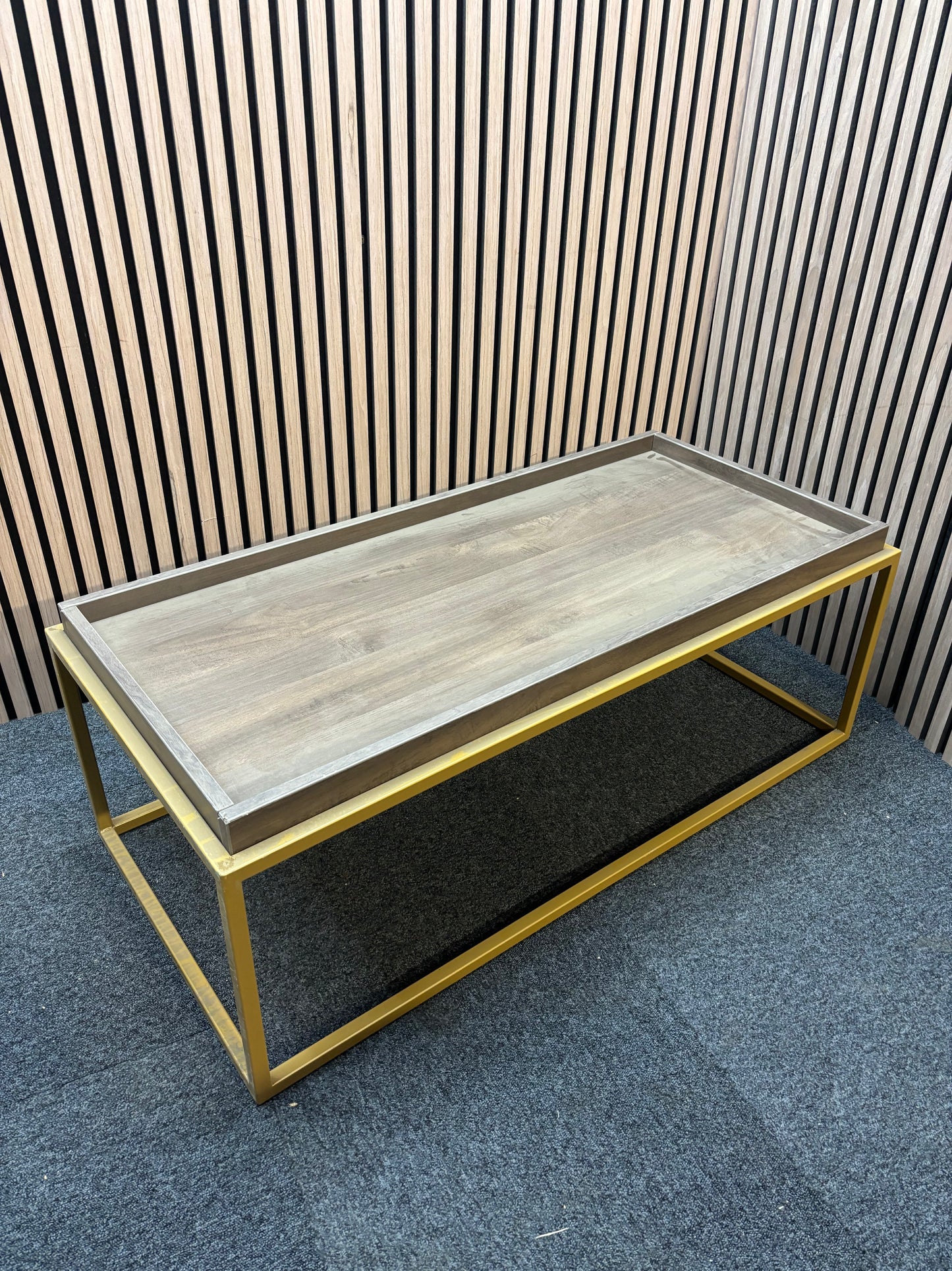 Parma rectangular coffee table with a steel frame