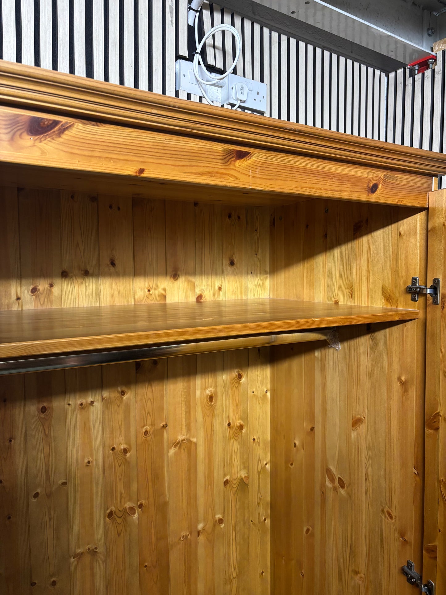 Tall 2 door natural pine wardrobe (H 186  x W 97 x D 60 cm) 2226